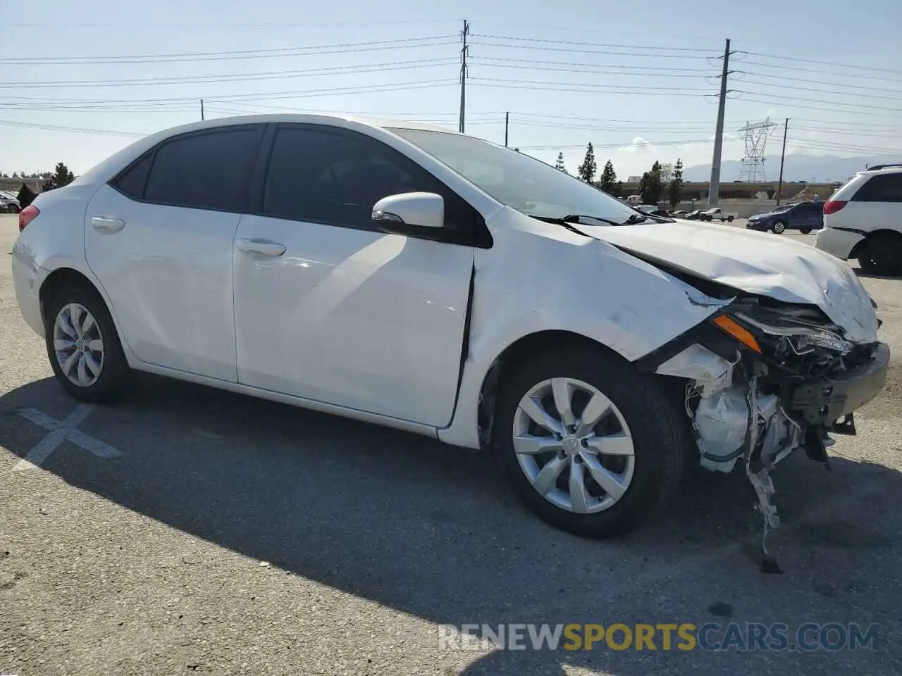4 Photograph of a damaged car 2T1BURHE9KC197440 TOYOTA COROLLA 2019