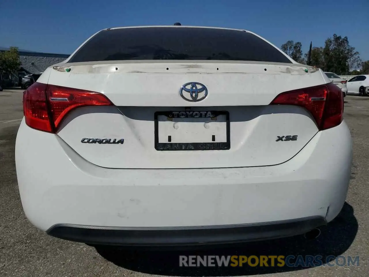 6 Photograph of a damaged car 2T1BURHE9KC197440 TOYOTA COROLLA 2019