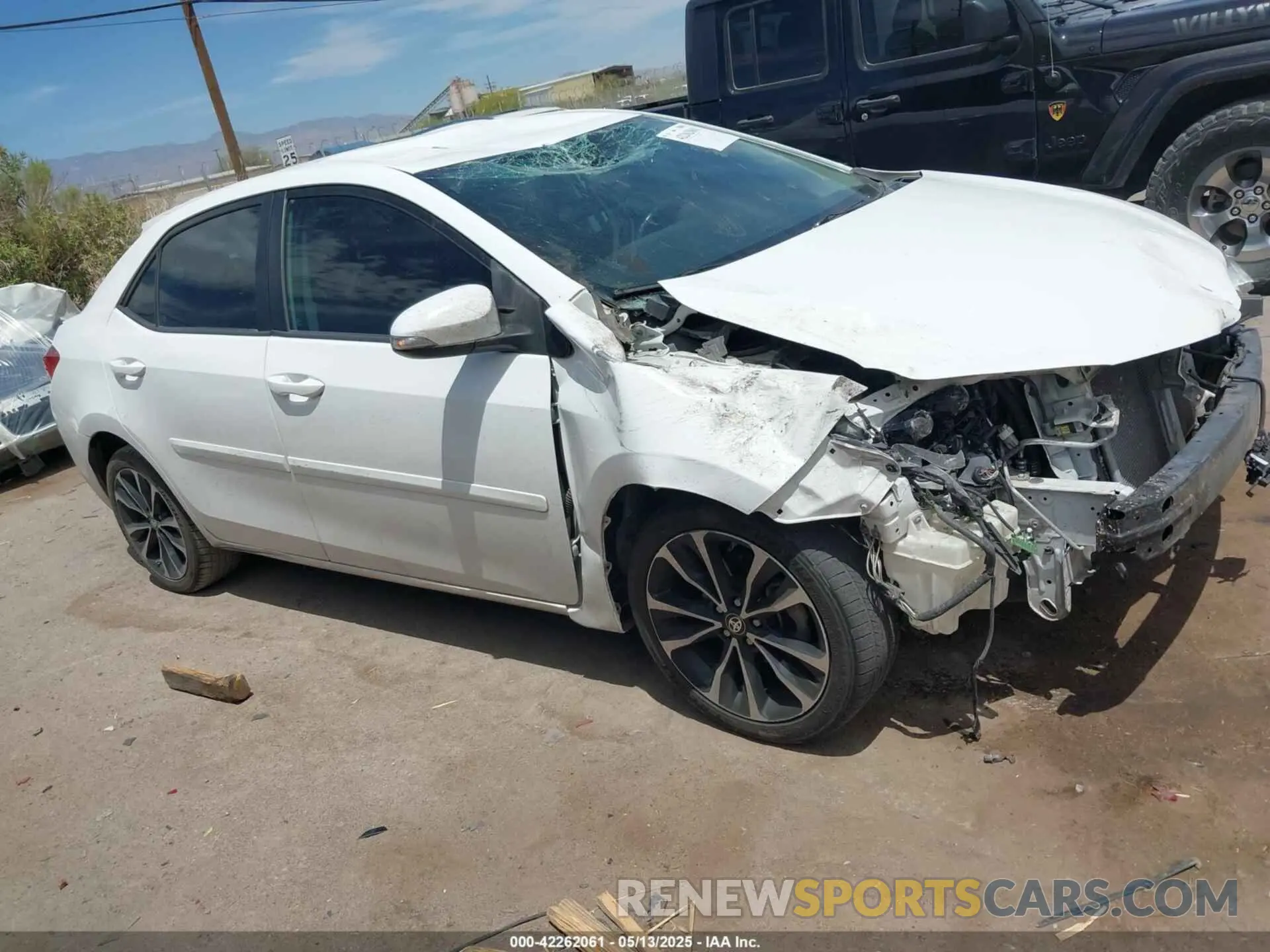 14 Photograph of a damaged car 2T1BURHE9KC197924 TOYOTA COROLLA 2019
