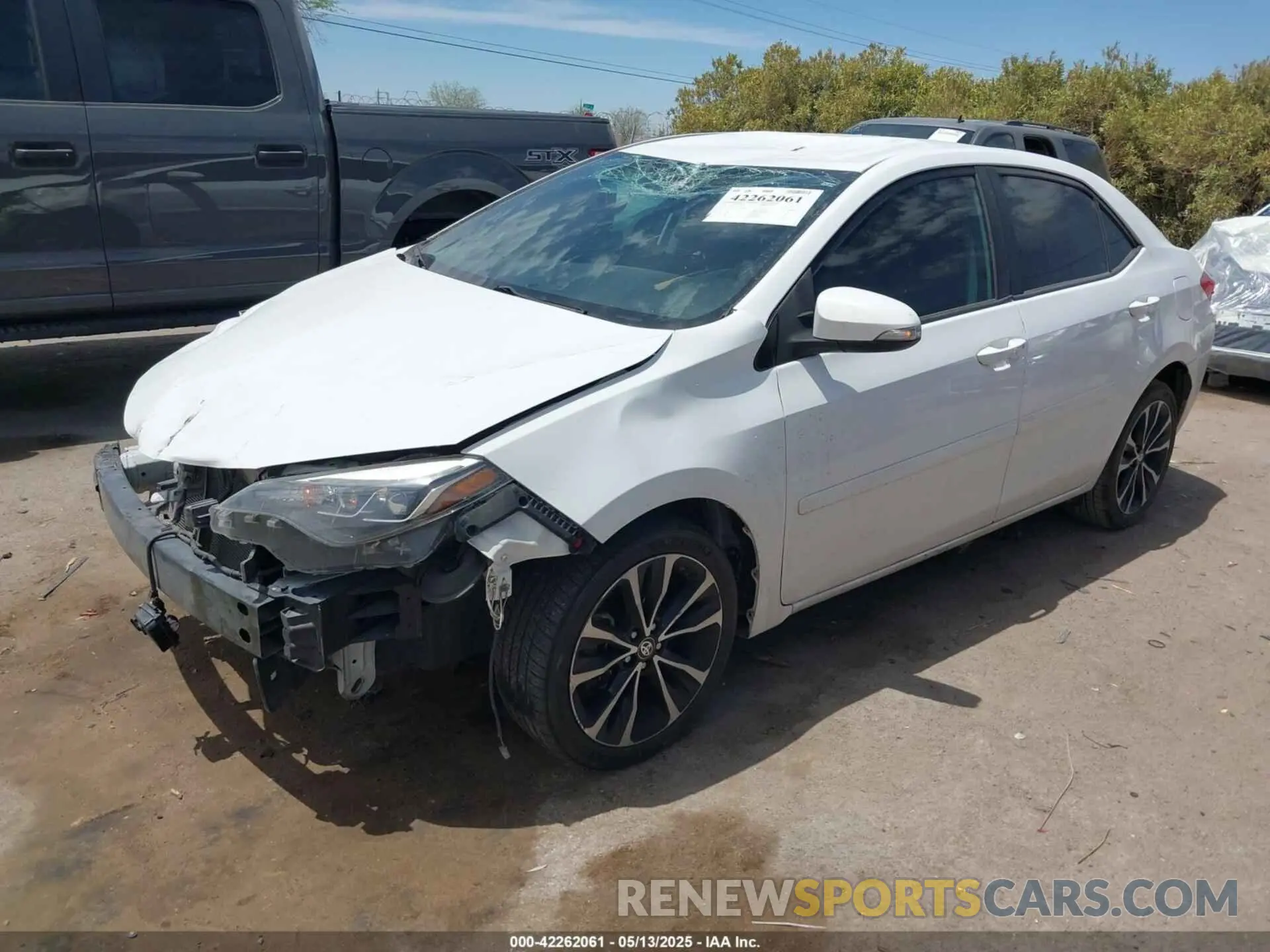 2 Photograph of a damaged car 2T1BURHE9KC197924 TOYOTA COROLLA 2019