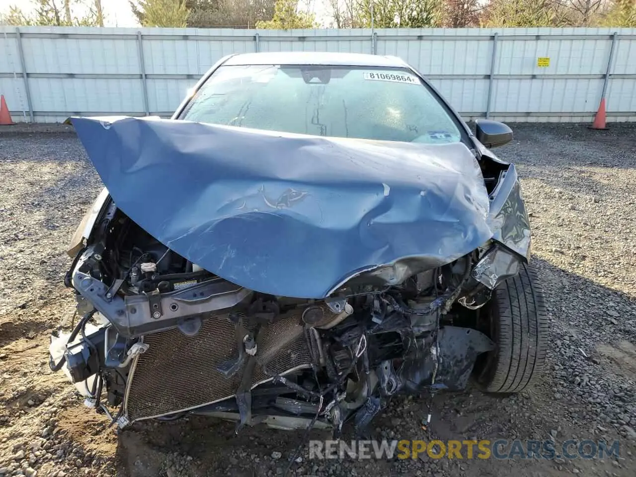 5 Photograph of a damaged car 2T1BURHE9KC198023 TOYOTA COROLLA 2019