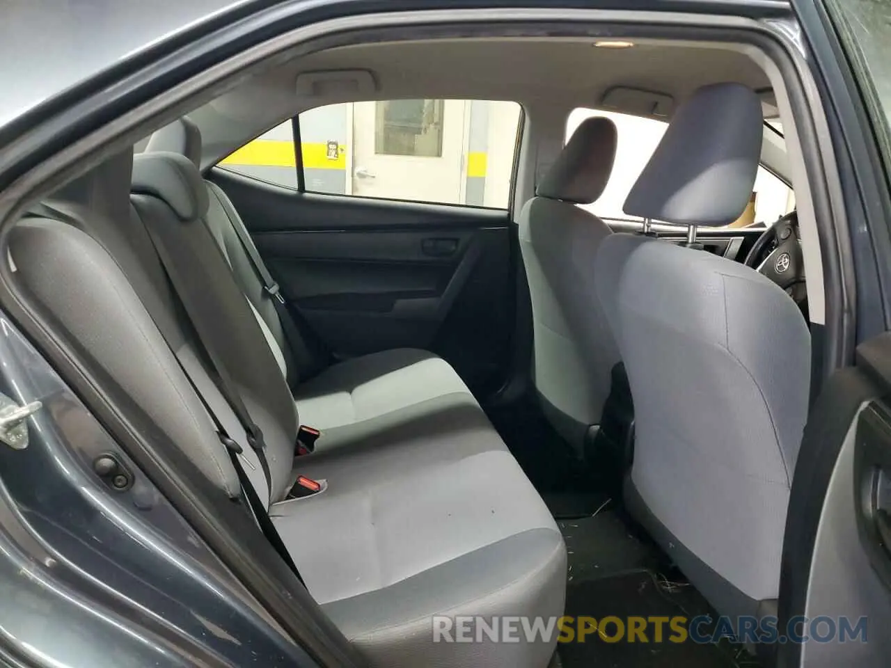 10 Photograph of a damaged car 2T1BURHE9KC201227 TOYOTA COROLLA 2019