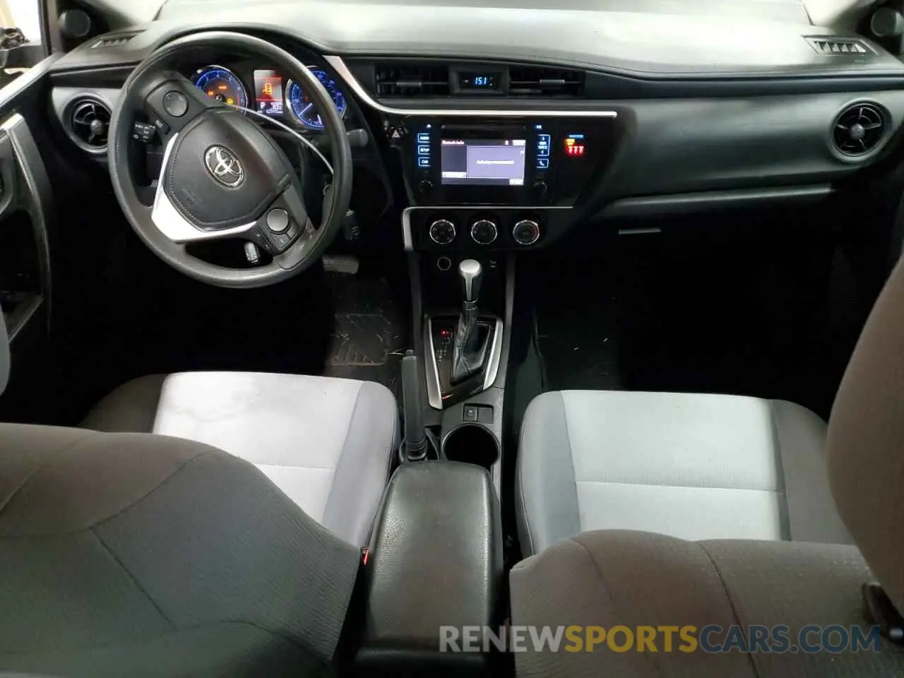8 Photograph of a damaged car 2T1BURHE9KC201227 TOYOTA COROLLA 2019