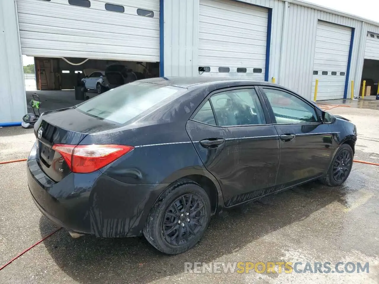3 Photograph of a damaged car 2T1BURHE9KC205598 TOYOTA COROLLA 2019
