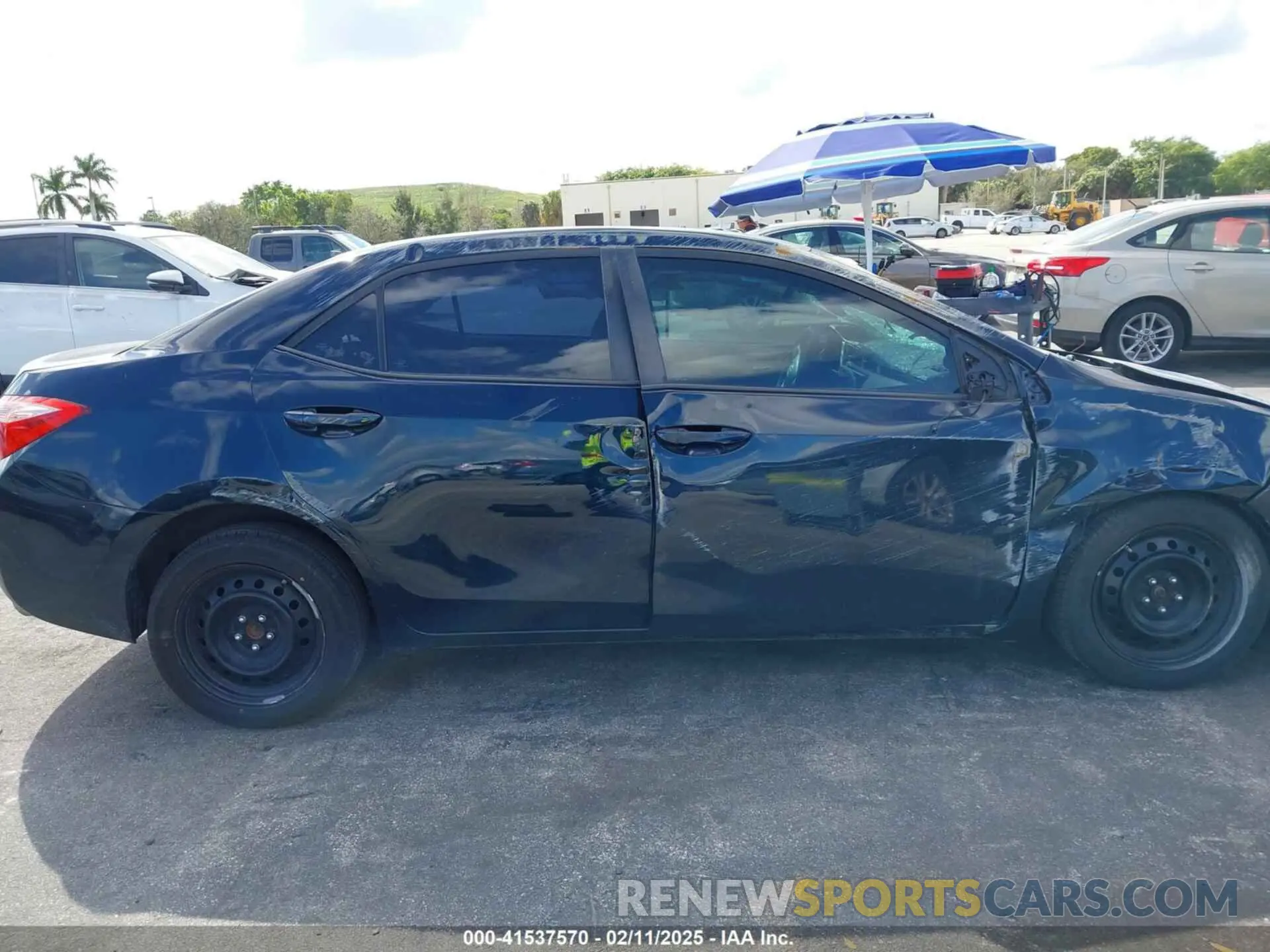 13 Photograph of a damaged car 2T1BURHE9KC212115 TOYOTA COROLLA 2019