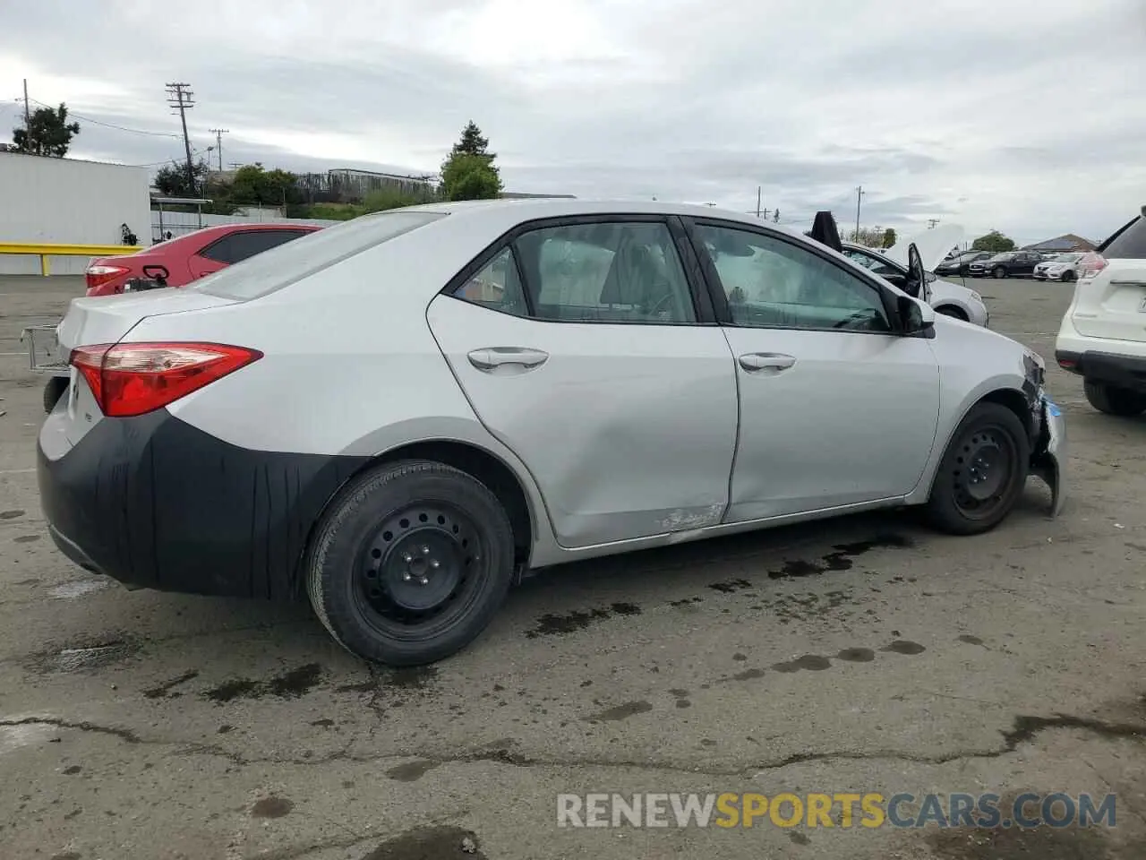 3 Photograph of a damaged car 2T1BURHE9KC213720 TOYOTA COROLLA 2019