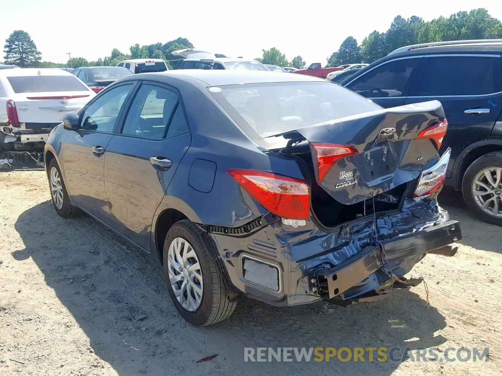 3 Photograph of a damaged car 2T1BURHE9KC216116 TOYOTA COROLLA 2019