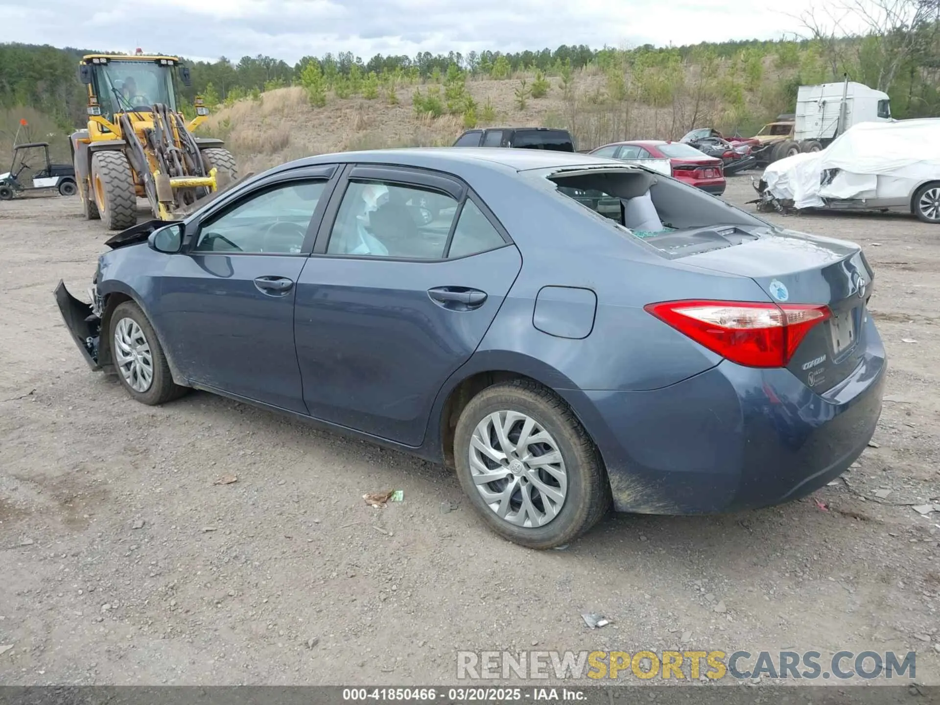 3 Photograph of a damaged car 2T1BURHE9KC217122 TOYOTA COROLLA 2019
