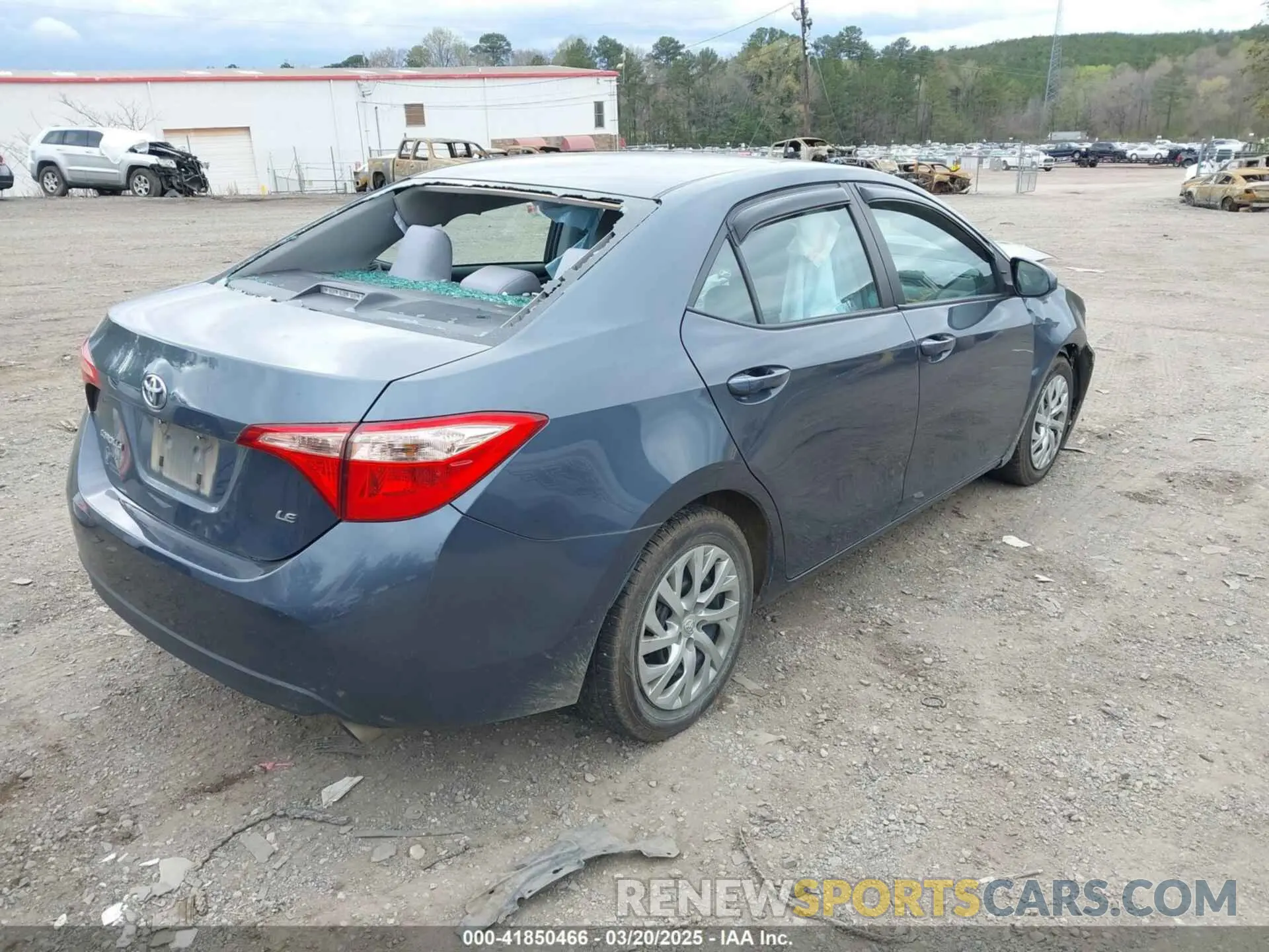 4 Photograph of a damaged car 2T1BURHE9KC217122 TOYOTA COROLLA 2019