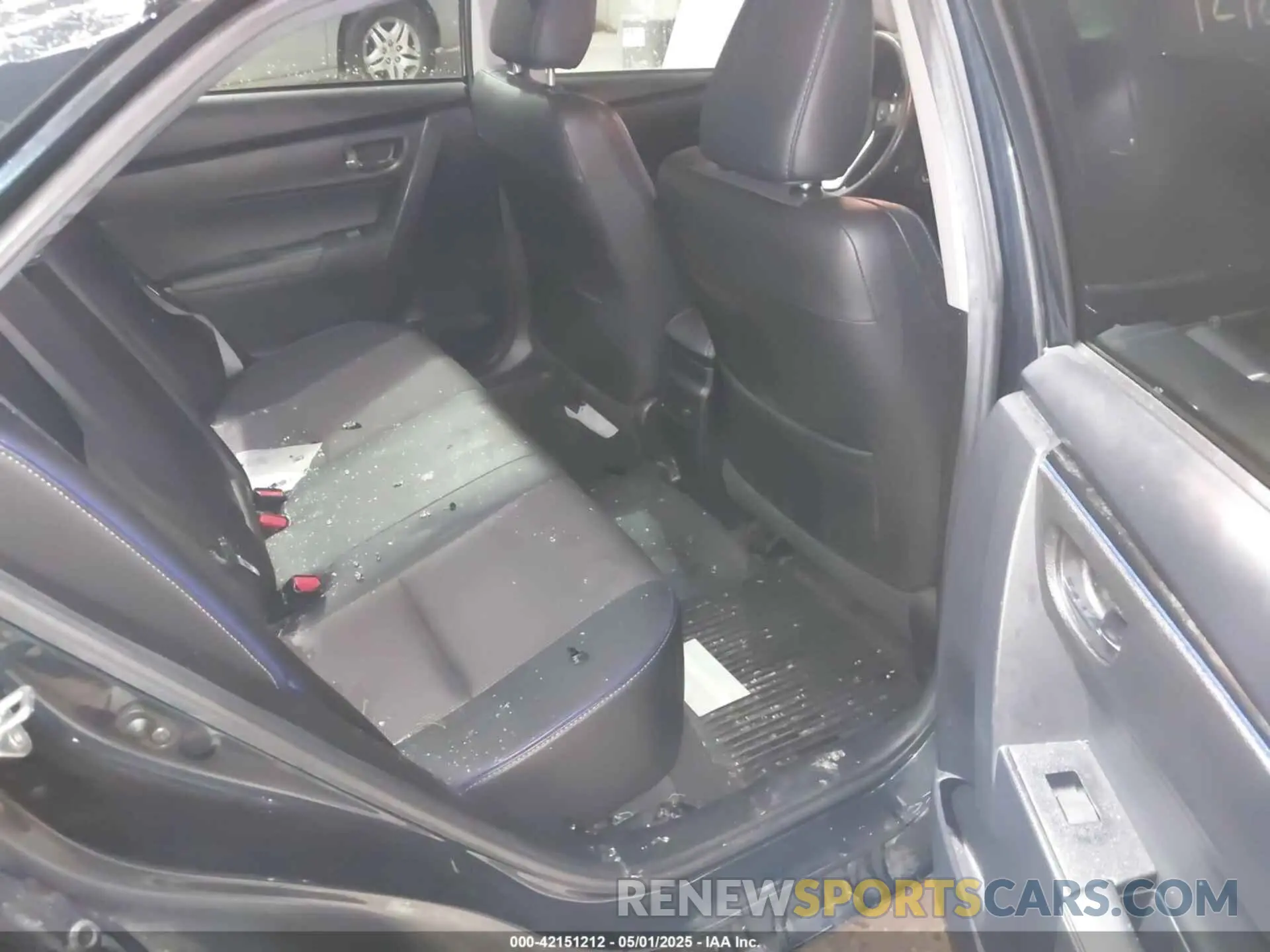 8 Photograph of a damaged car 2T1BURHE9KC217329 TOYOTA COROLLA 2019