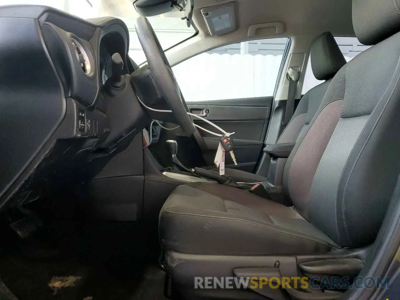 7 Photograph of a damaged car 2T1BURHE9KC217380 TOYOTA COROLLA 2019