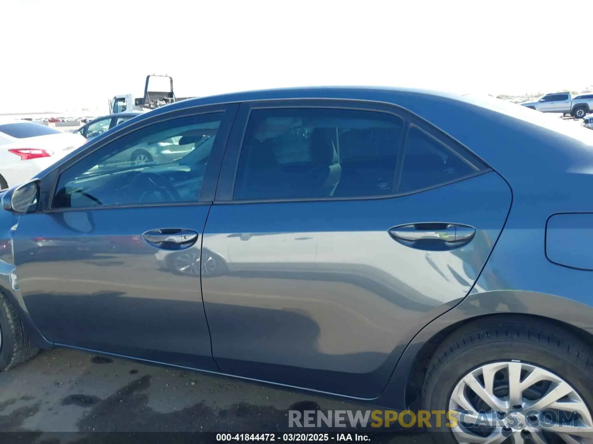 14 Photograph of a damaged car 2T1BURHE9KC217993 TOYOTA COROLLA 2019
