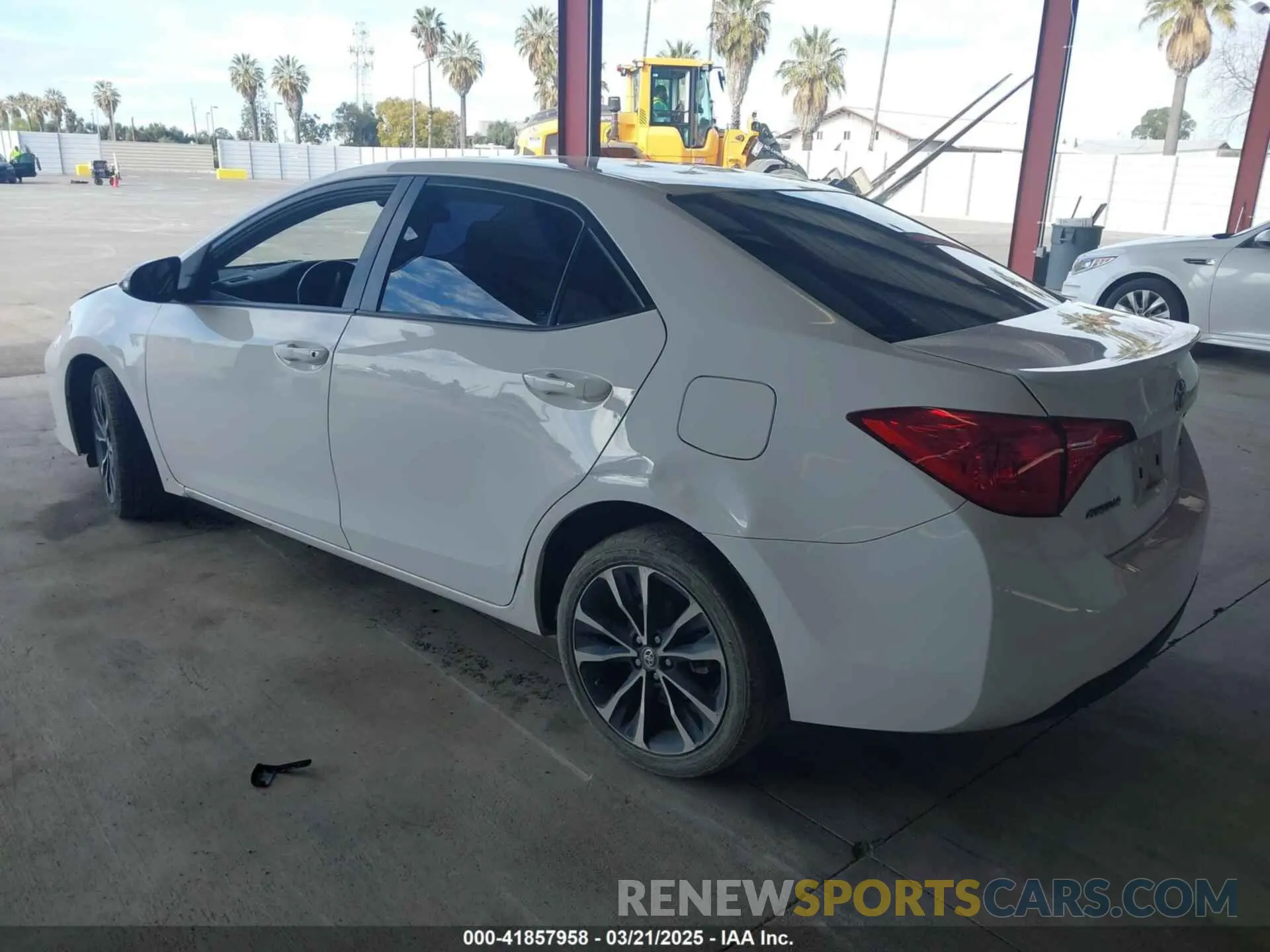 3 Photograph of a damaged car 2T1BURHE9KC218741 TOYOTA COROLLA 2019