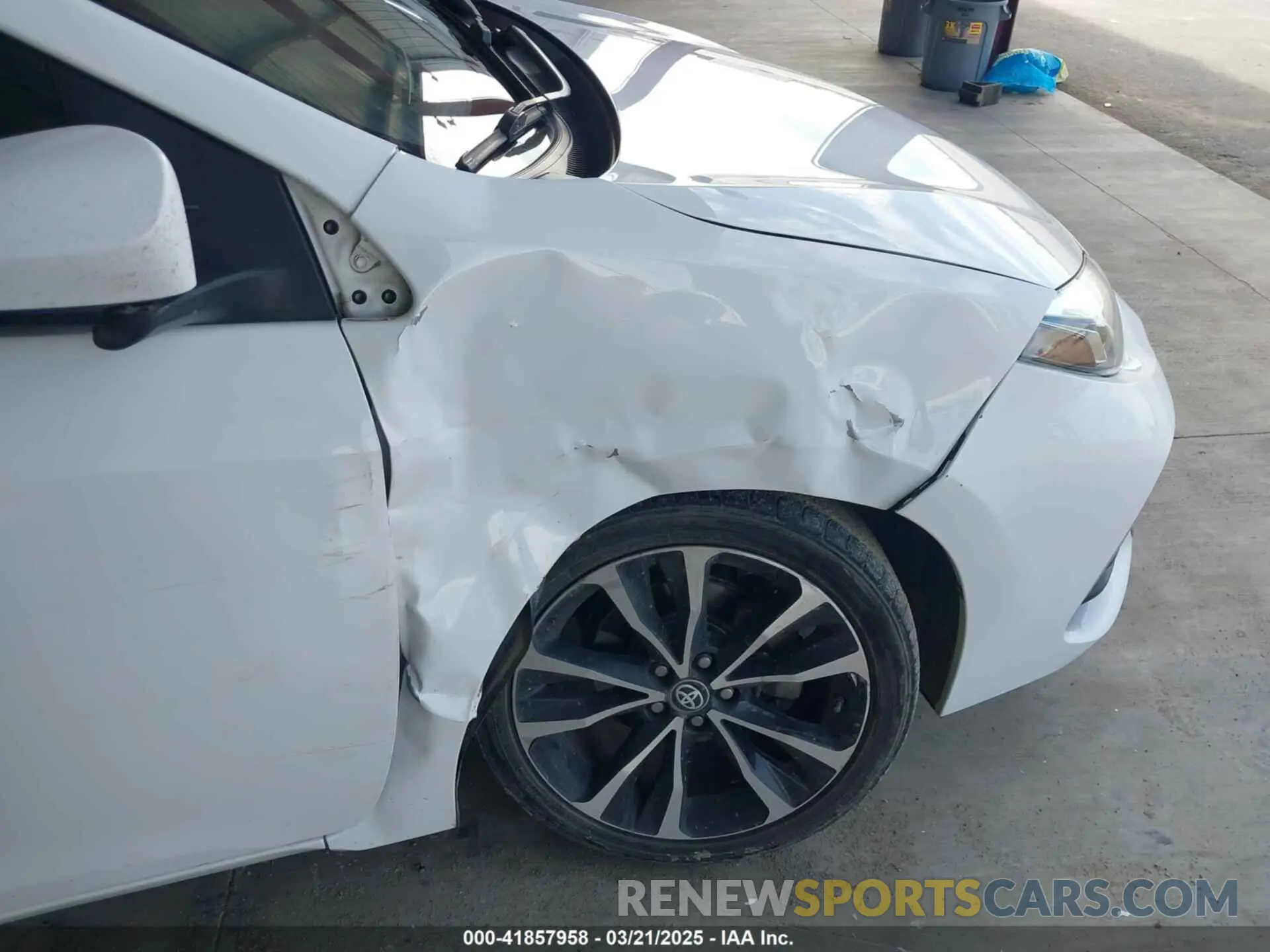 6 Photograph of a damaged car 2T1BURHE9KC218741 TOYOTA COROLLA 2019