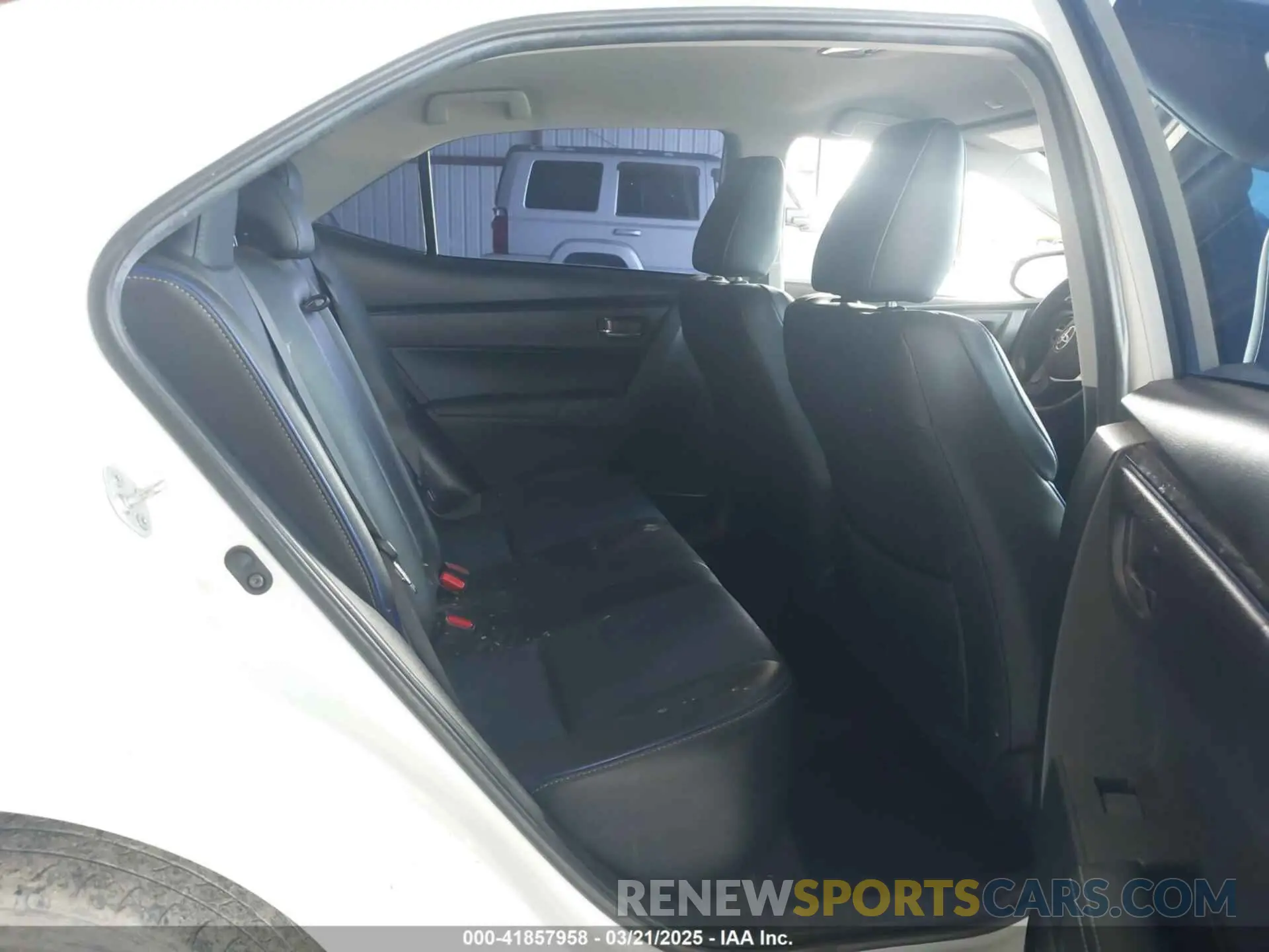 8 Photograph of a damaged car 2T1BURHE9KC218741 TOYOTA COROLLA 2019