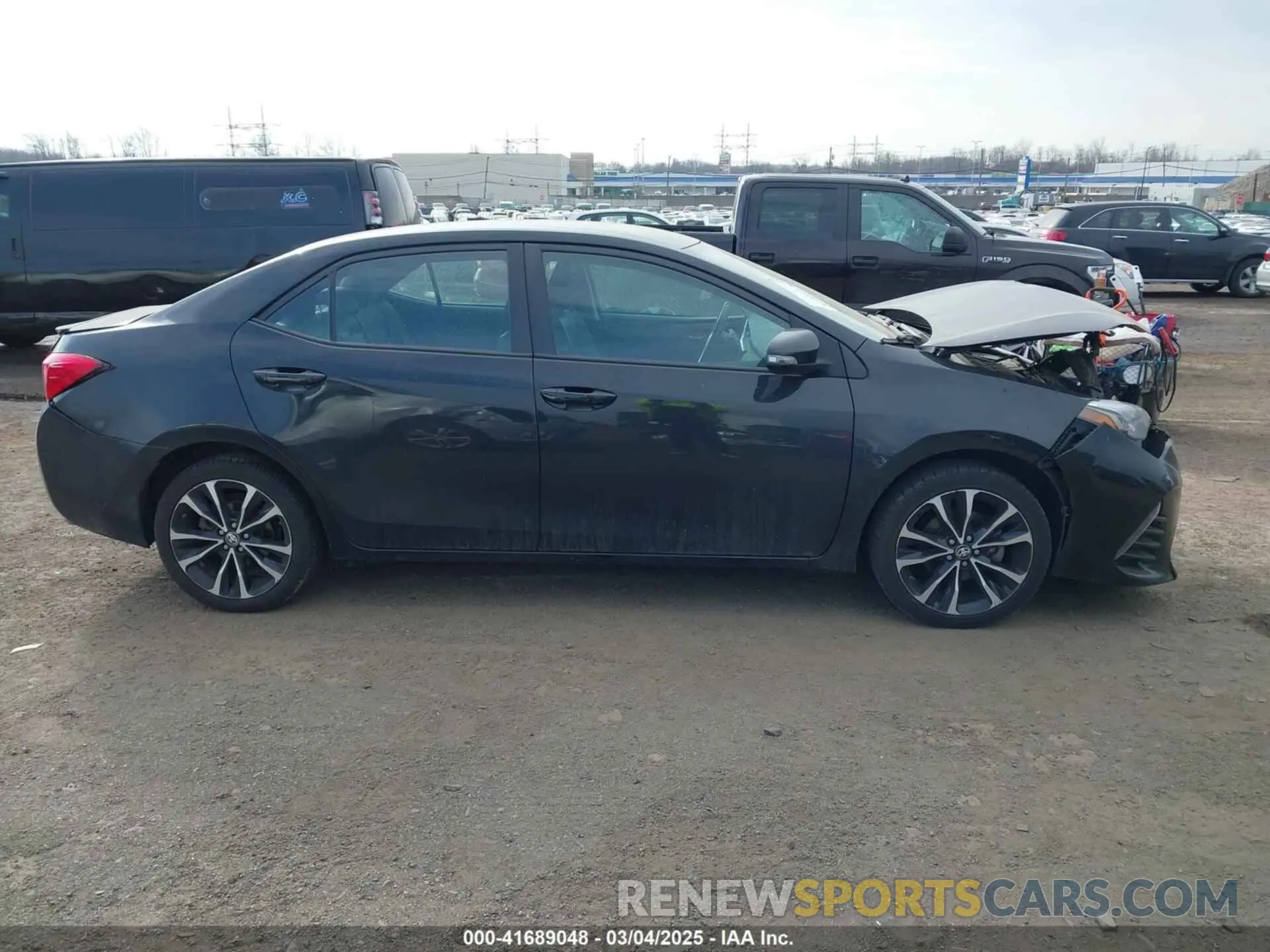 13 Photograph of a damaged car 2T1BURHE9KC219002 TOYOTA COROLLA 2019
