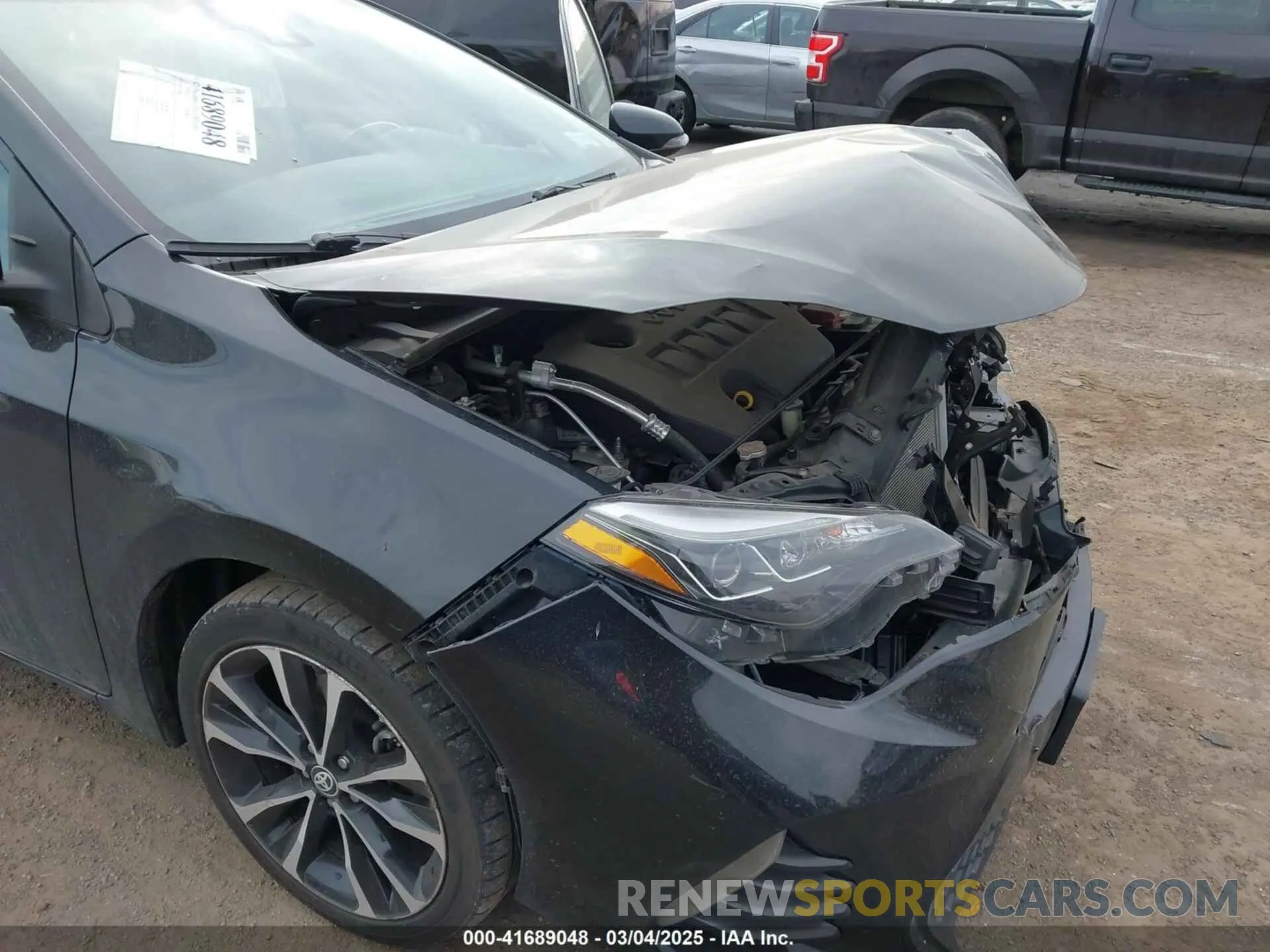 18 Photograph of a damaged car 2T1BURHE9KC219002 TOYOTA COROLLA 2019