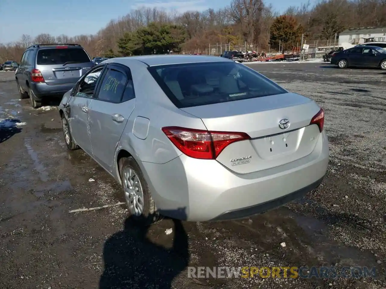 3 Photograph of a damaged car 2T1BURHE9KC225981 TOYOTA COROLLA 2019