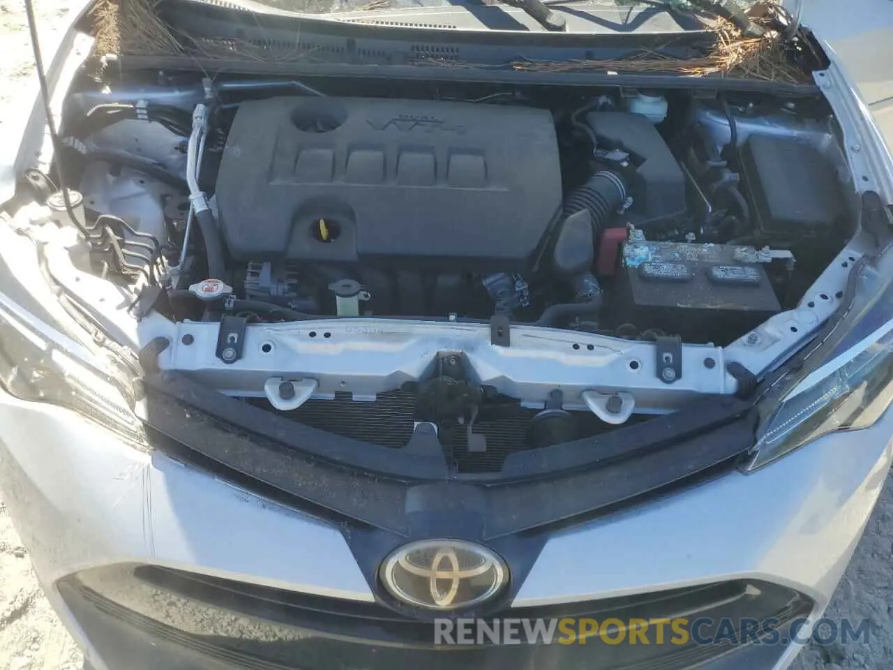 11 Photograph of a damaged car 2T1BURHE9KC228072 TOYOTA COROLLA 2019