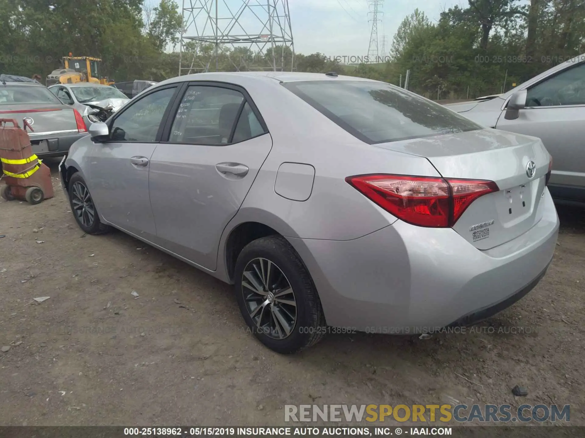 3 Photograph of a damaged car 2T1BURHE9KC229125 TOYOTA COROLLA 2019