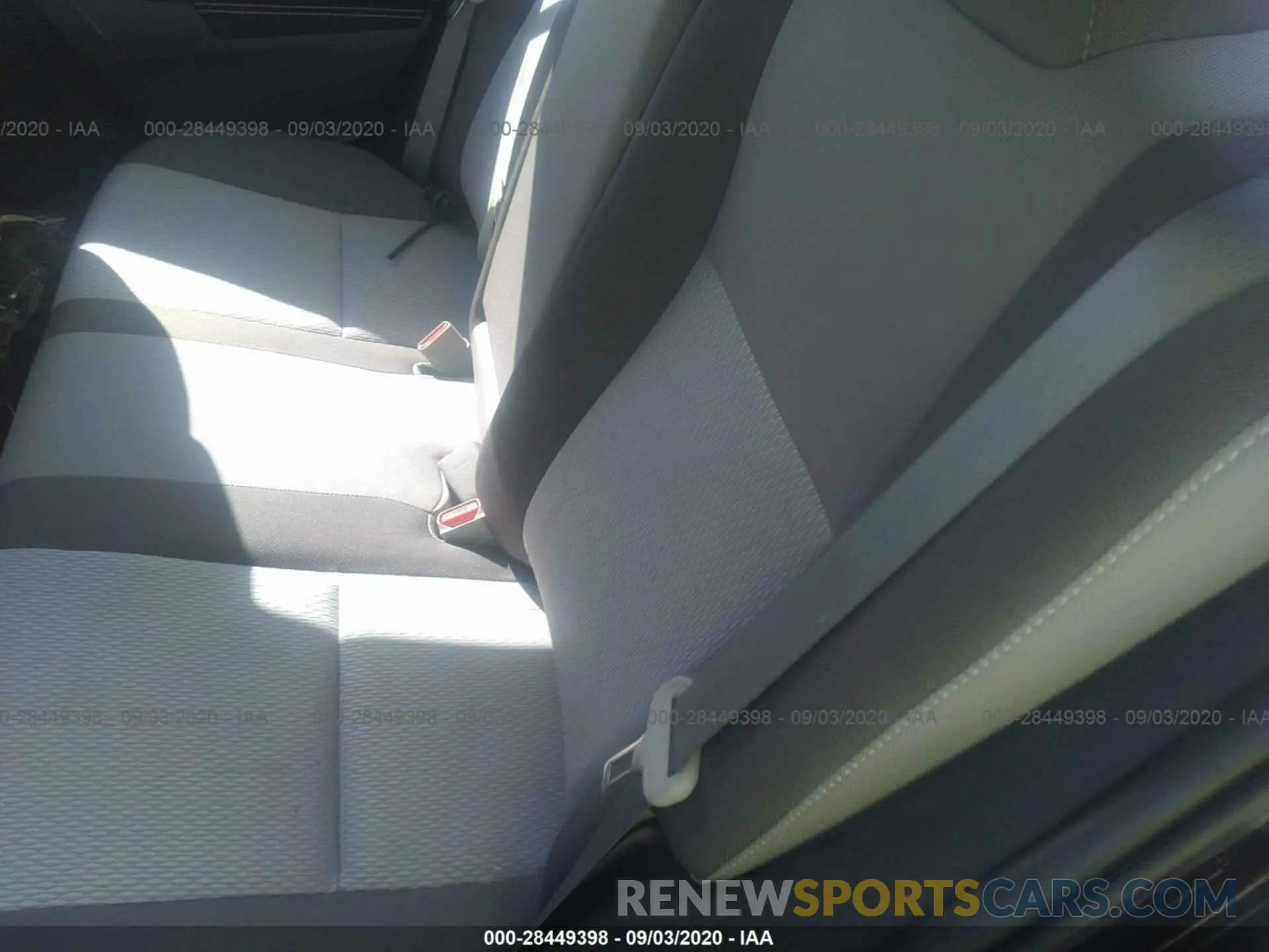 8 Photograph of a damaged car 2T1BURHE9KC235040 TOYOTA COROLLA 2019