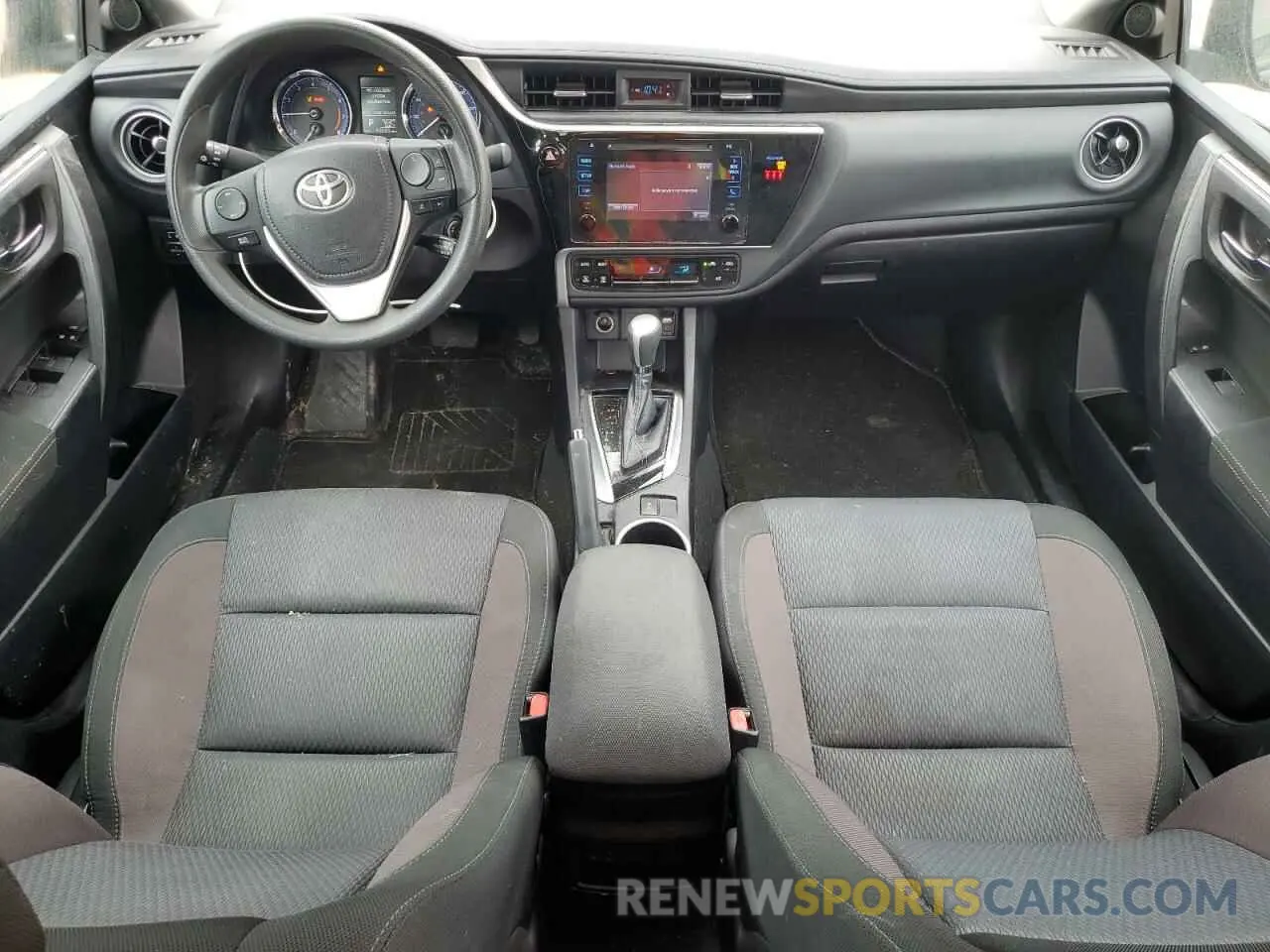 8 Photograph of a damaged car 2T1BURHE9KC237354 TOYOTA COROLLA 2019