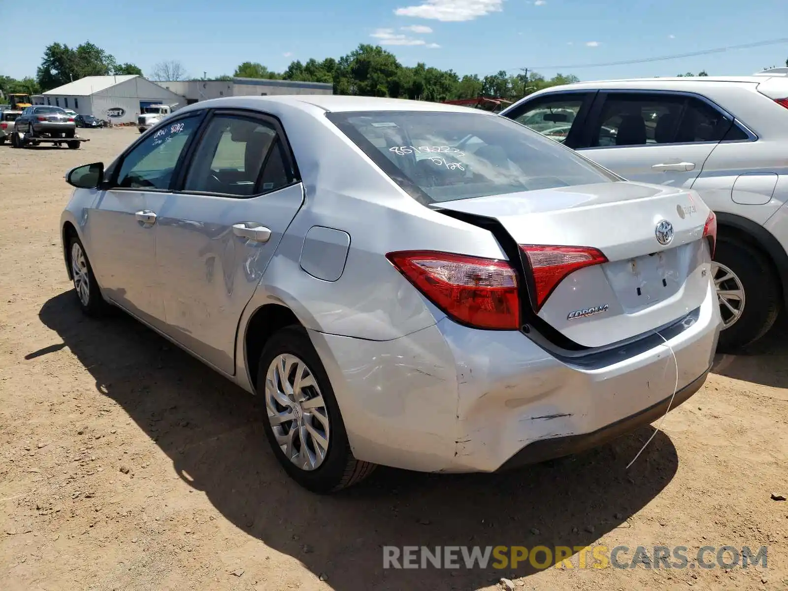 3 Photograph of a damaged car 2T1BURHE9KC237841 TOYOTA COROLLA 2019