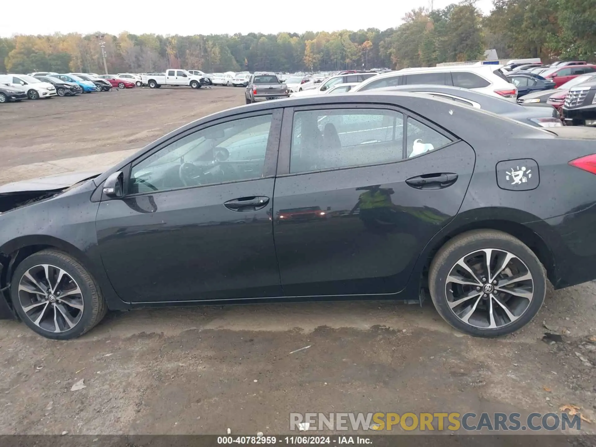 14 Photograph of a damaged car 2T1BURHE9KC240318 TOYOTA COROLLA 2019