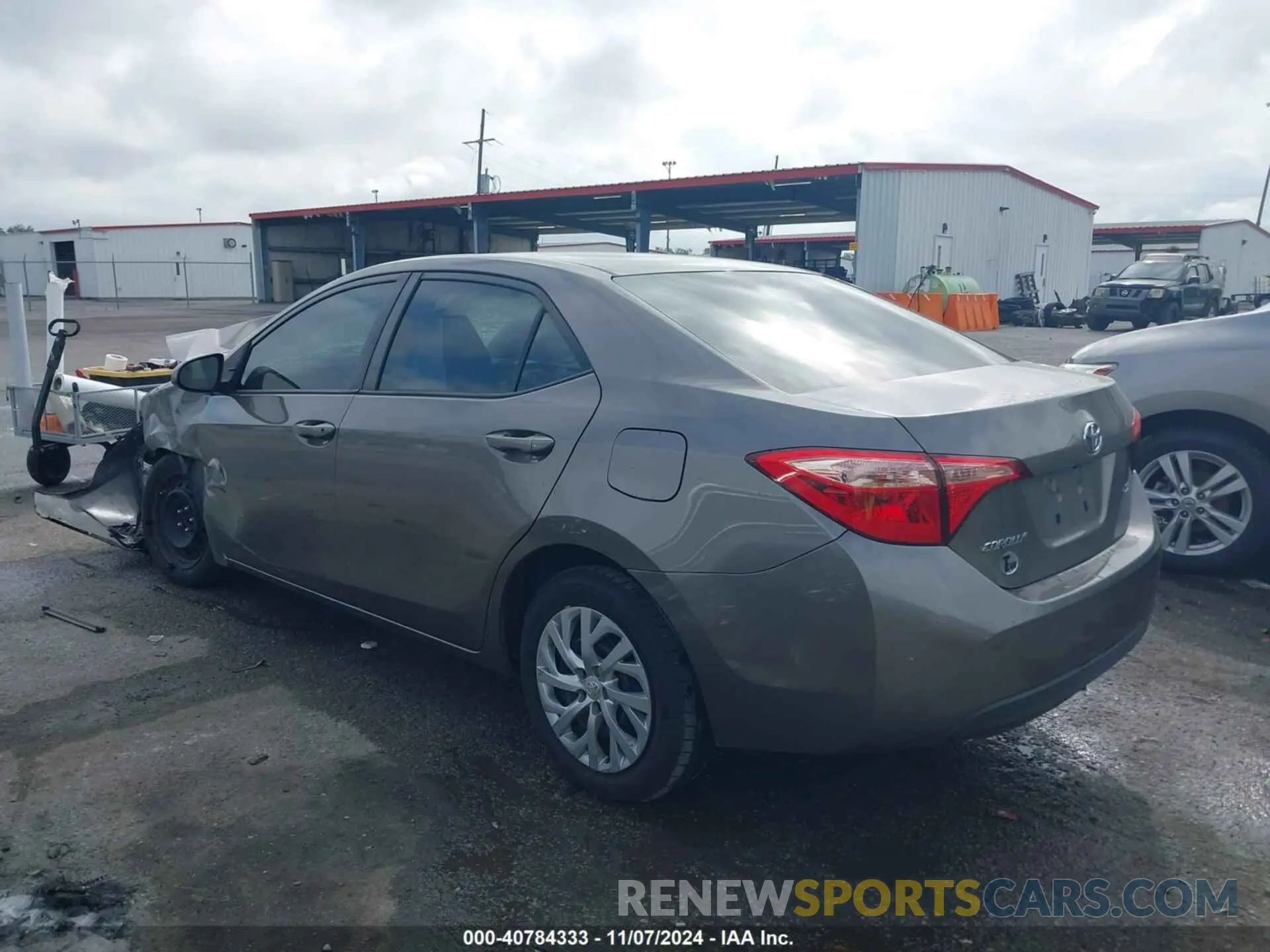 3 Photograph of a damaged car 2T1BURHE9KC241596 TOYOTA COROLLA 2019
