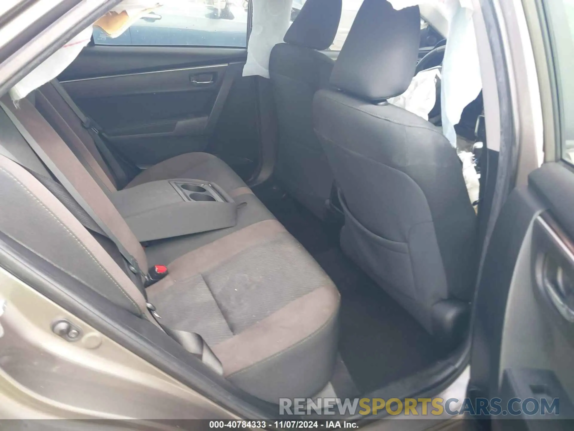 8 Photograph of a damaged car 2T1BURHE9KC241596 TOYOTA COROLLA 2019