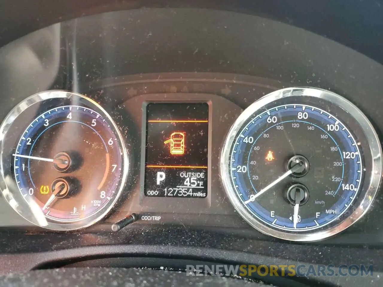 9 Photograph of a damaged car 2T1BURHE9KC245695 TOYOTA COROLLA 2019