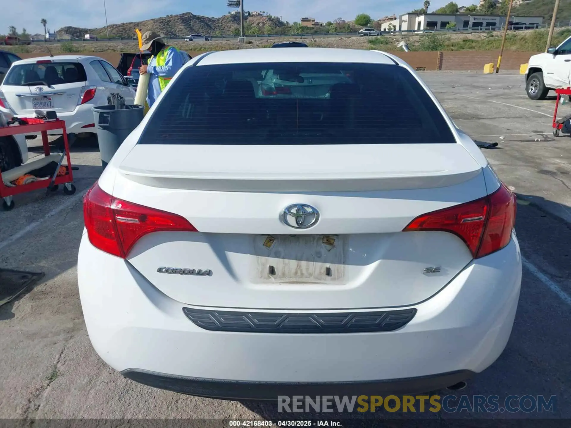 16 Photograph of a damaged car 2T1BURHEXKC128028 TOYOTA COROLLA 2019