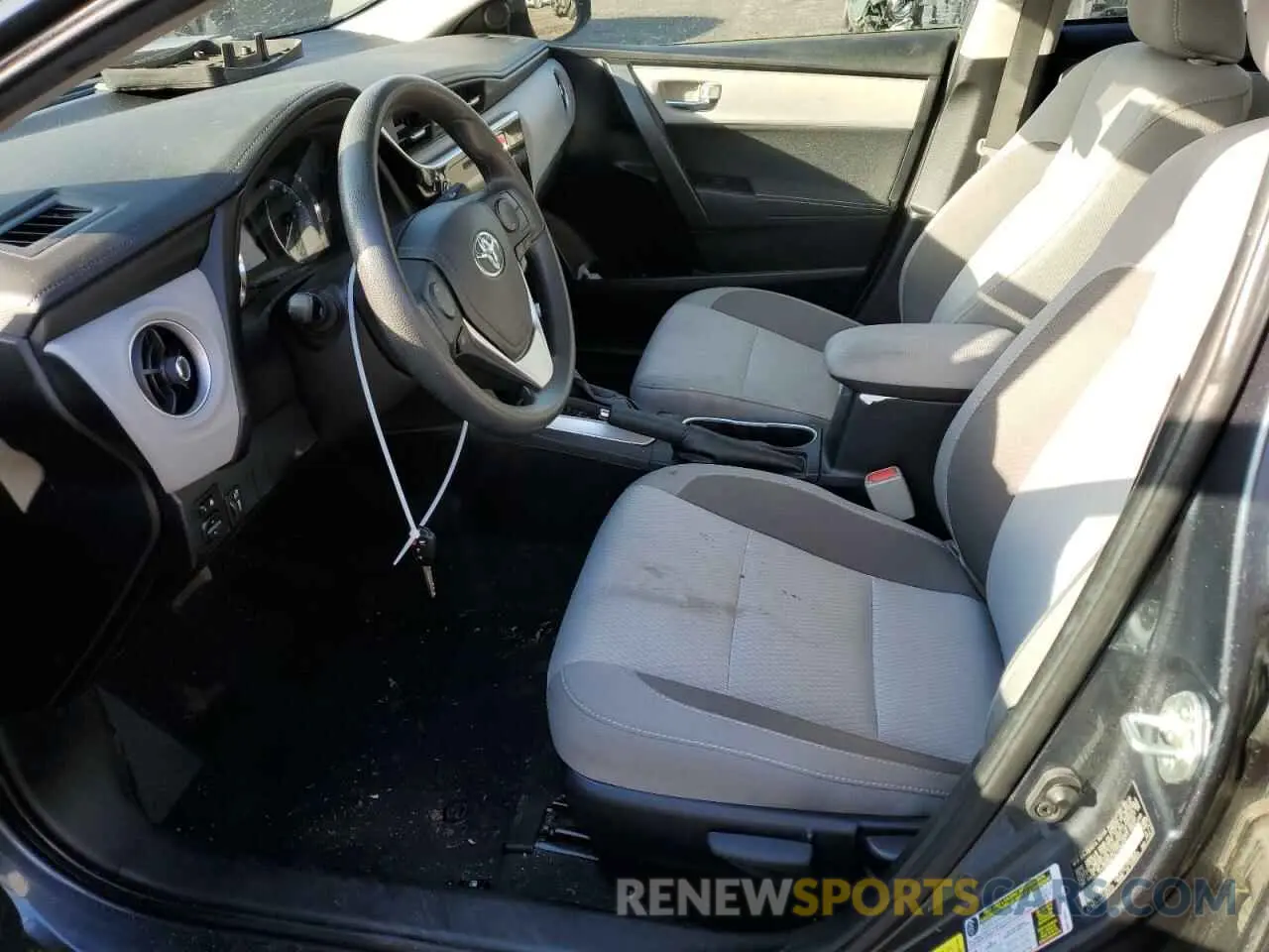 7 Photograph of a damaged car 2T1BURHEXKC128675 TOYOTA COROLLA 2019