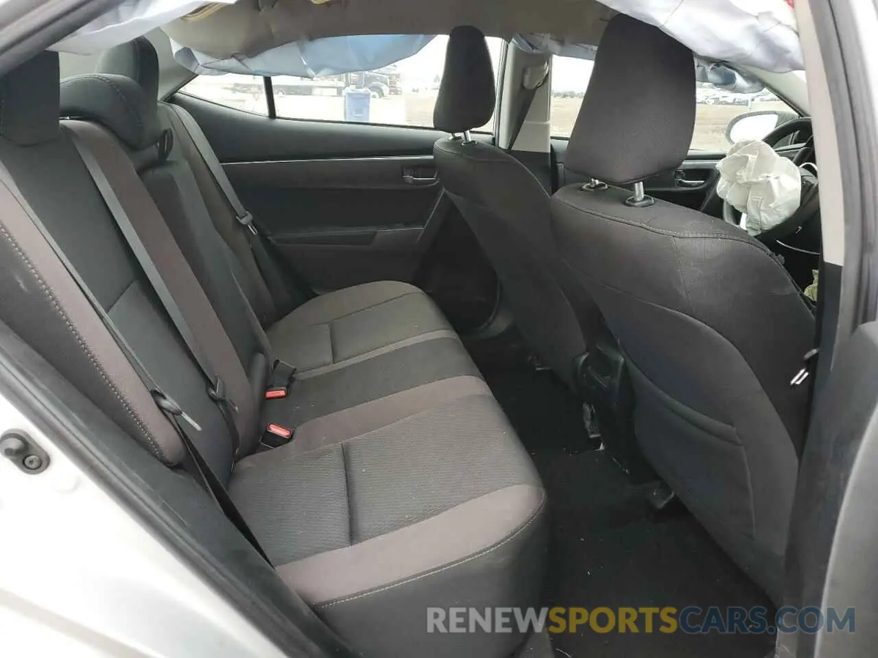 10 Photograph of a damaged car 2T1BURHEXKC132399 TOYOTA COROLLA 2019