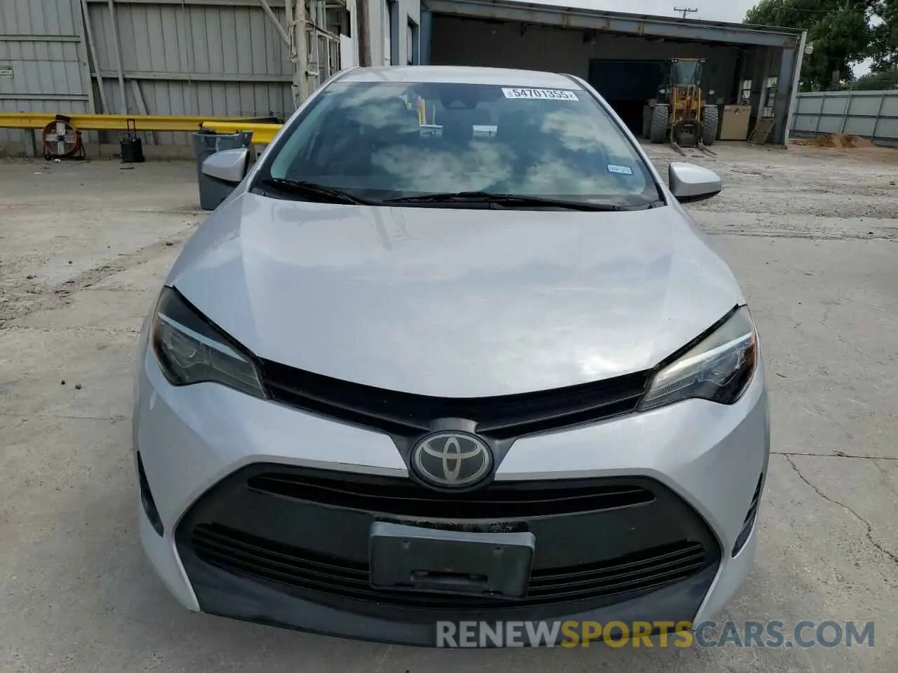 5 Photograph of a damaged car 2T1BURHEXKC135738 TOYOTA COROLLA 2019