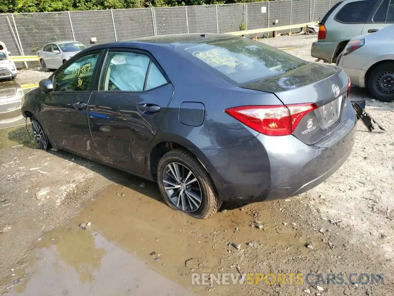 3 Photograph of a damaged car 2T1BURHEXKC137781 TOYOTA COROLLA 2019