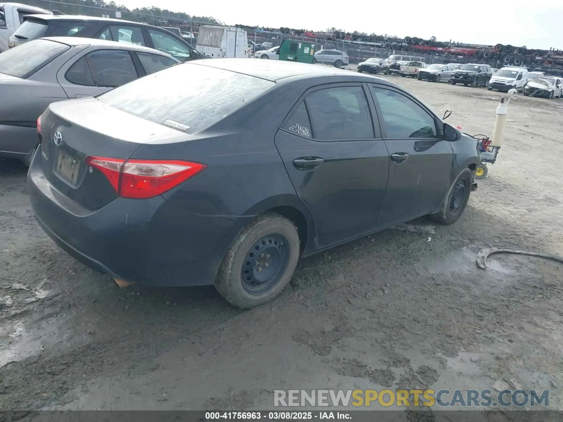 4 Photograph of a damaged car 2T1BURHEXKC138753 TOYOTA COROLLA 2019