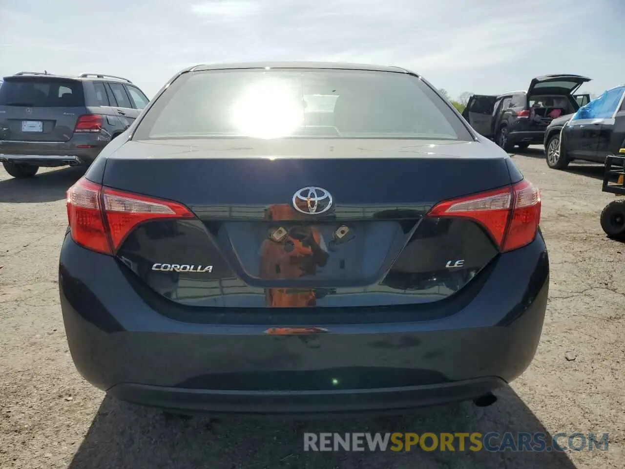 6 Photograph of a damaged car 2T1BURHEXKC141300 TOYOTA COROLLA 2019