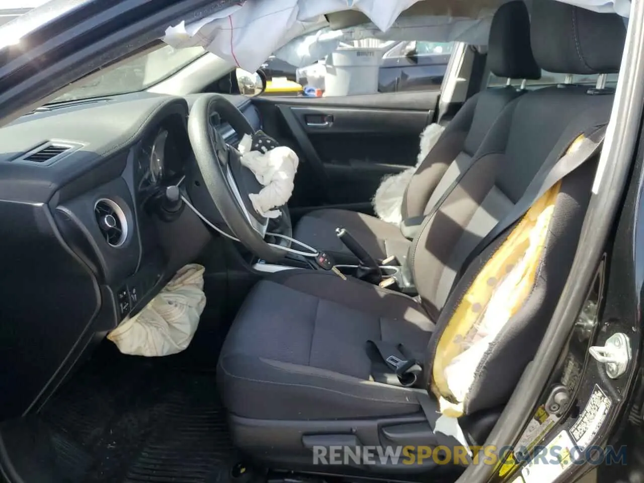 7 Photograph of a damaged car 2T1BURHEXKC141300 TOYOTA COROLLA 2019