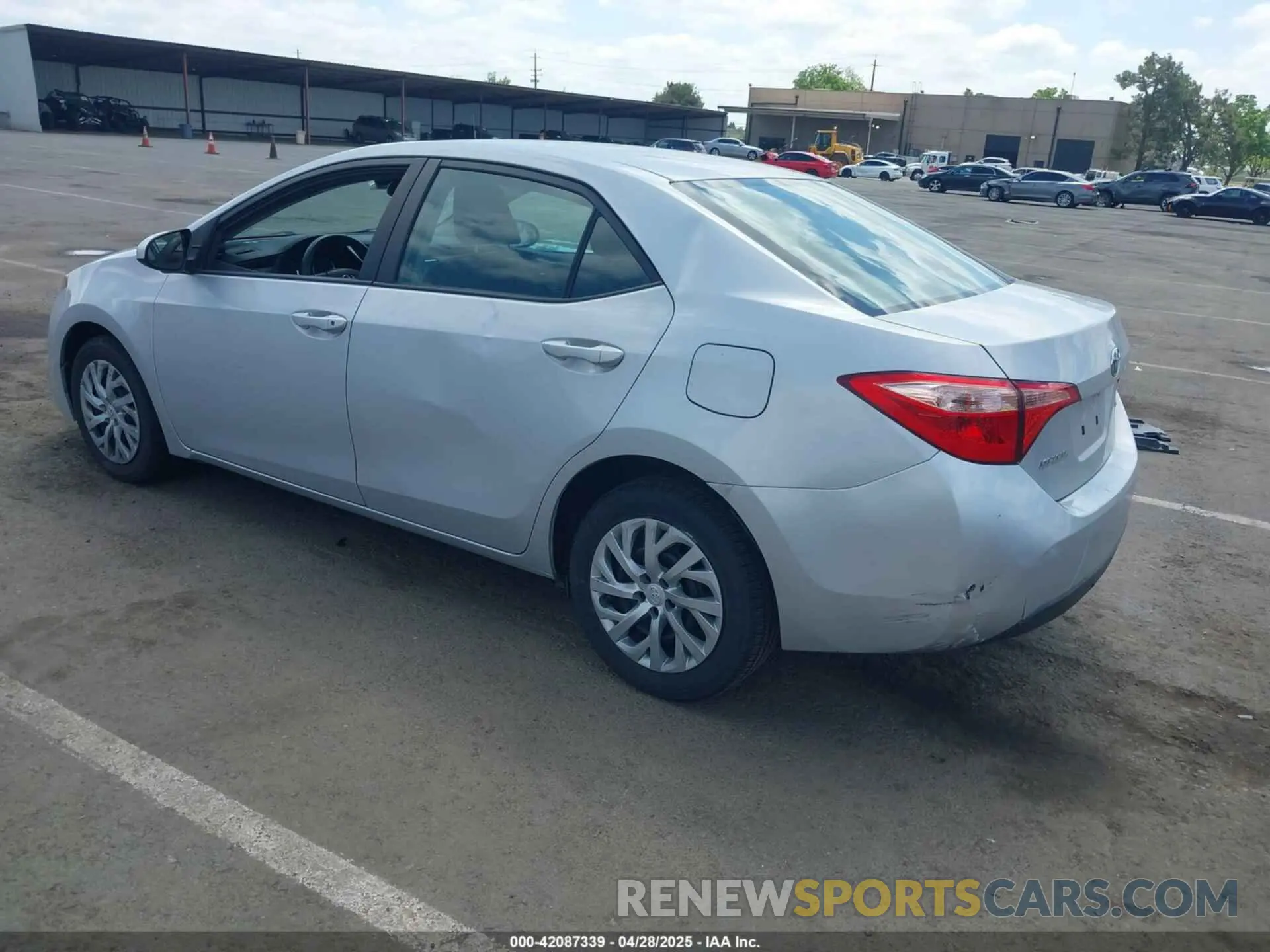 3 Photograph of a damaged car 2T1BURHEXKC143368 TOYOTA COROLLA 2019