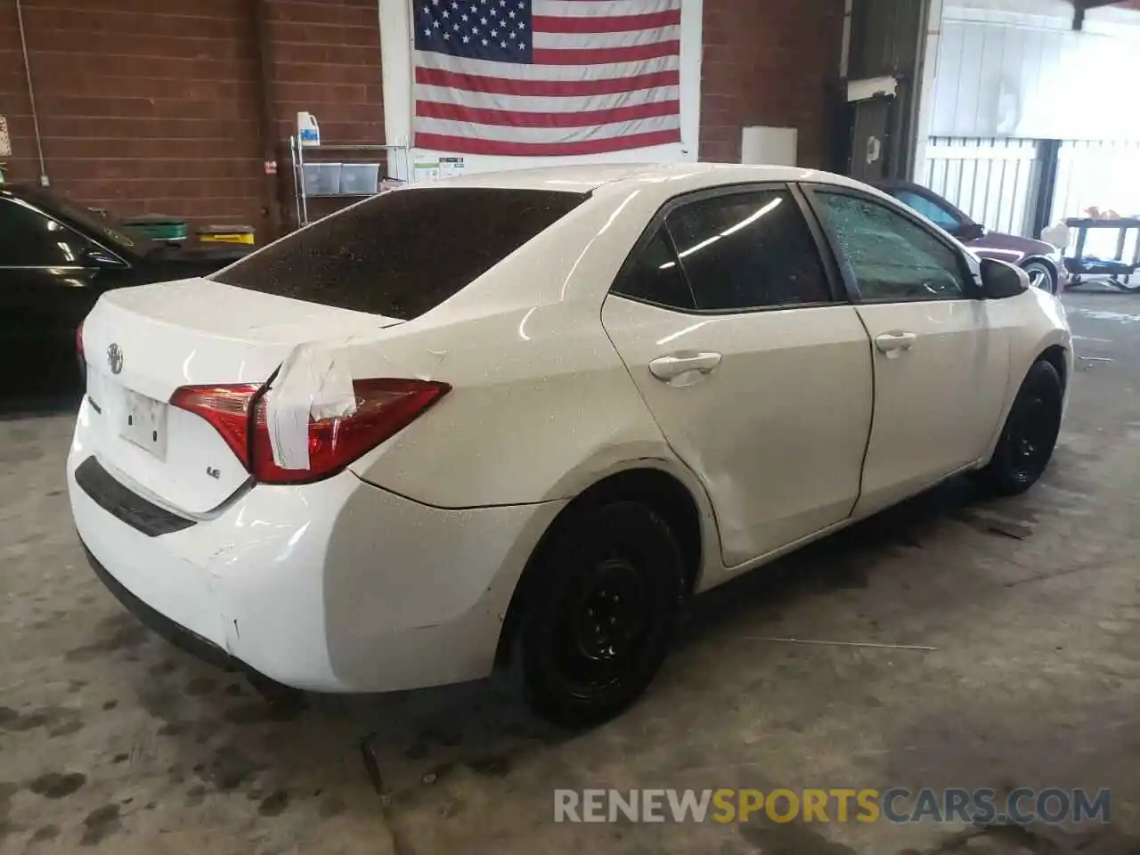 4 Photograph of a damaged car 2T1BURHEXKC144018 TOYOTA COROLLA 2019