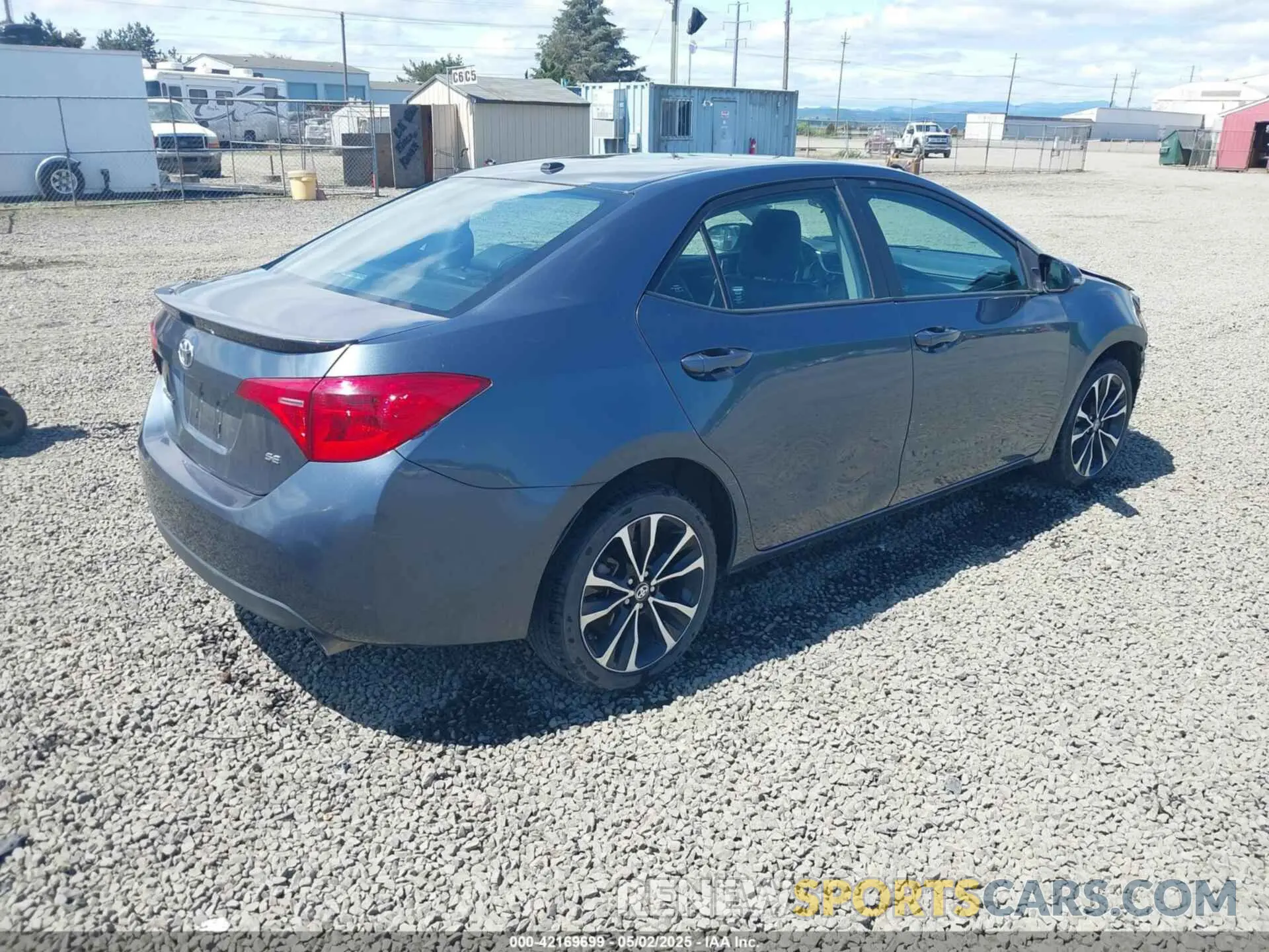 4 Photograph of a damaged car 2T1BURHEXKC157514 TOYOTA COROLLA 2019