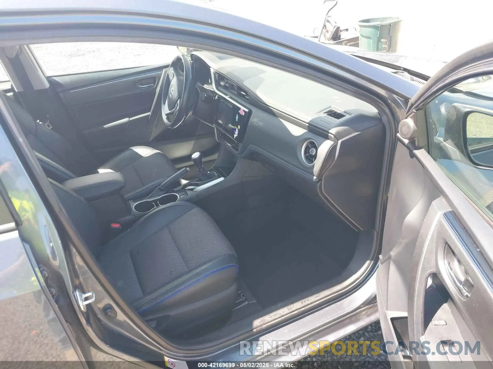 5 Photograph of a damaged car 2T1BURHEXKC157514 TOYOTA COROLLA 2019