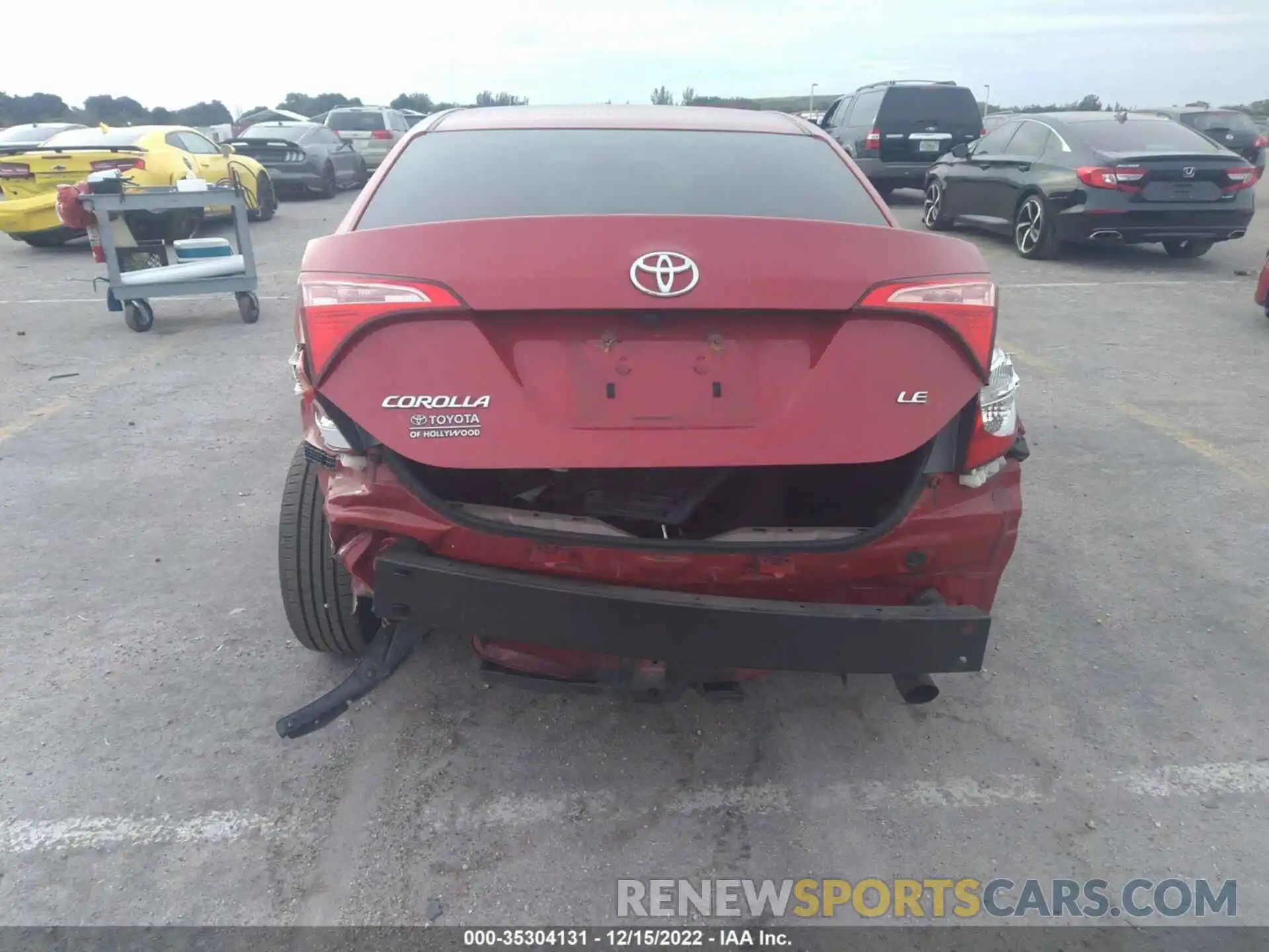 6 Photograph of a damaged car 2T1BURHEXKC159845 TOYOTA COROLLA 2019