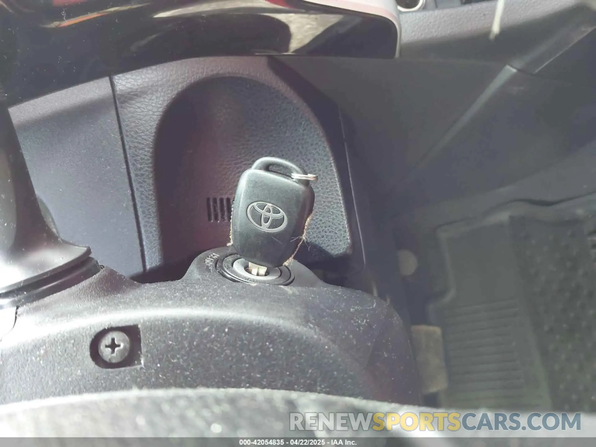 11 Photograph of a damaged car 2T1BURHEXKC161921 TOYOTA COROLLA 2019