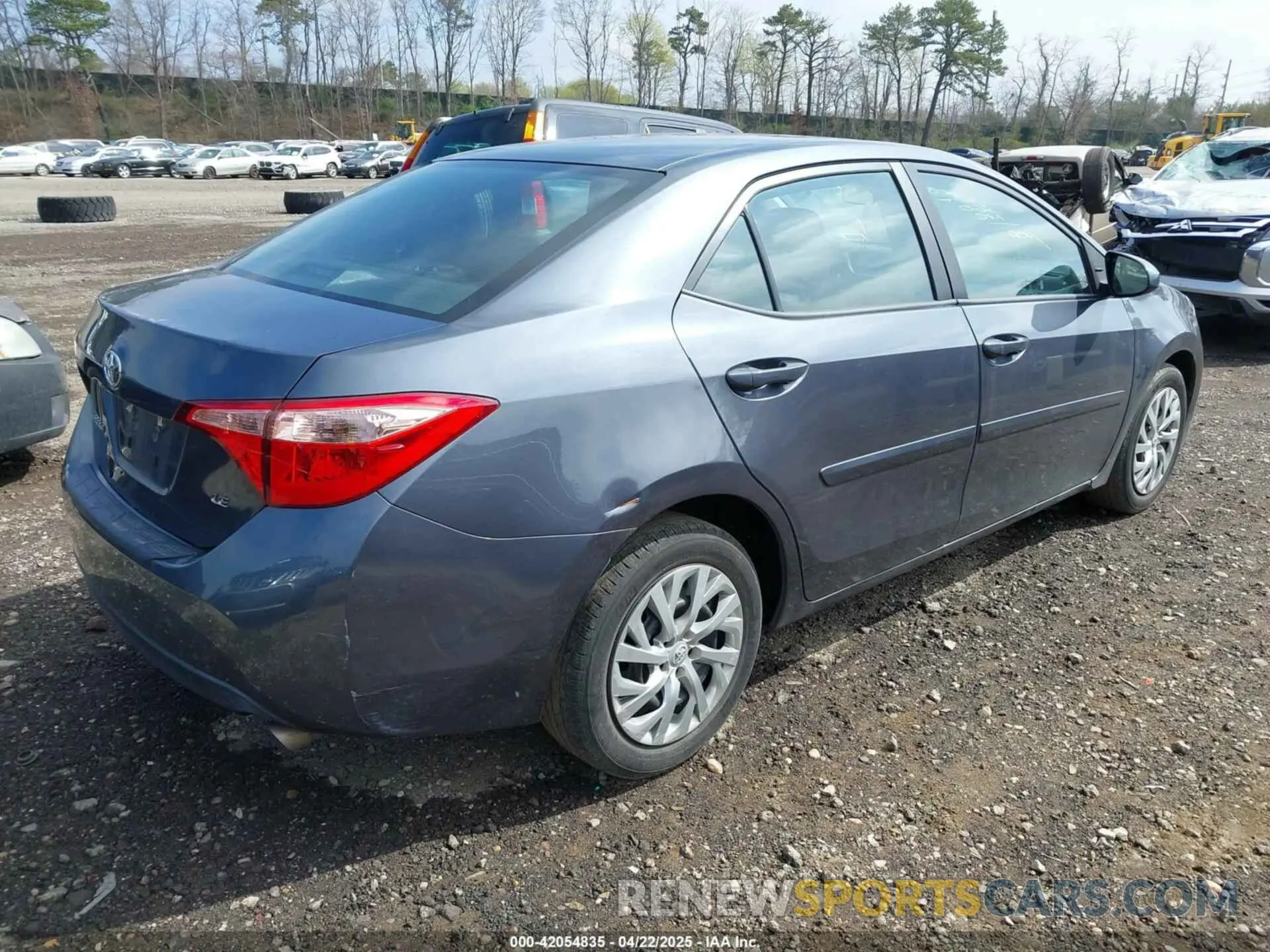 4 Photograph of a damaged car 2T1BURHEXKC161921 TOYOTA COROLLA 2019