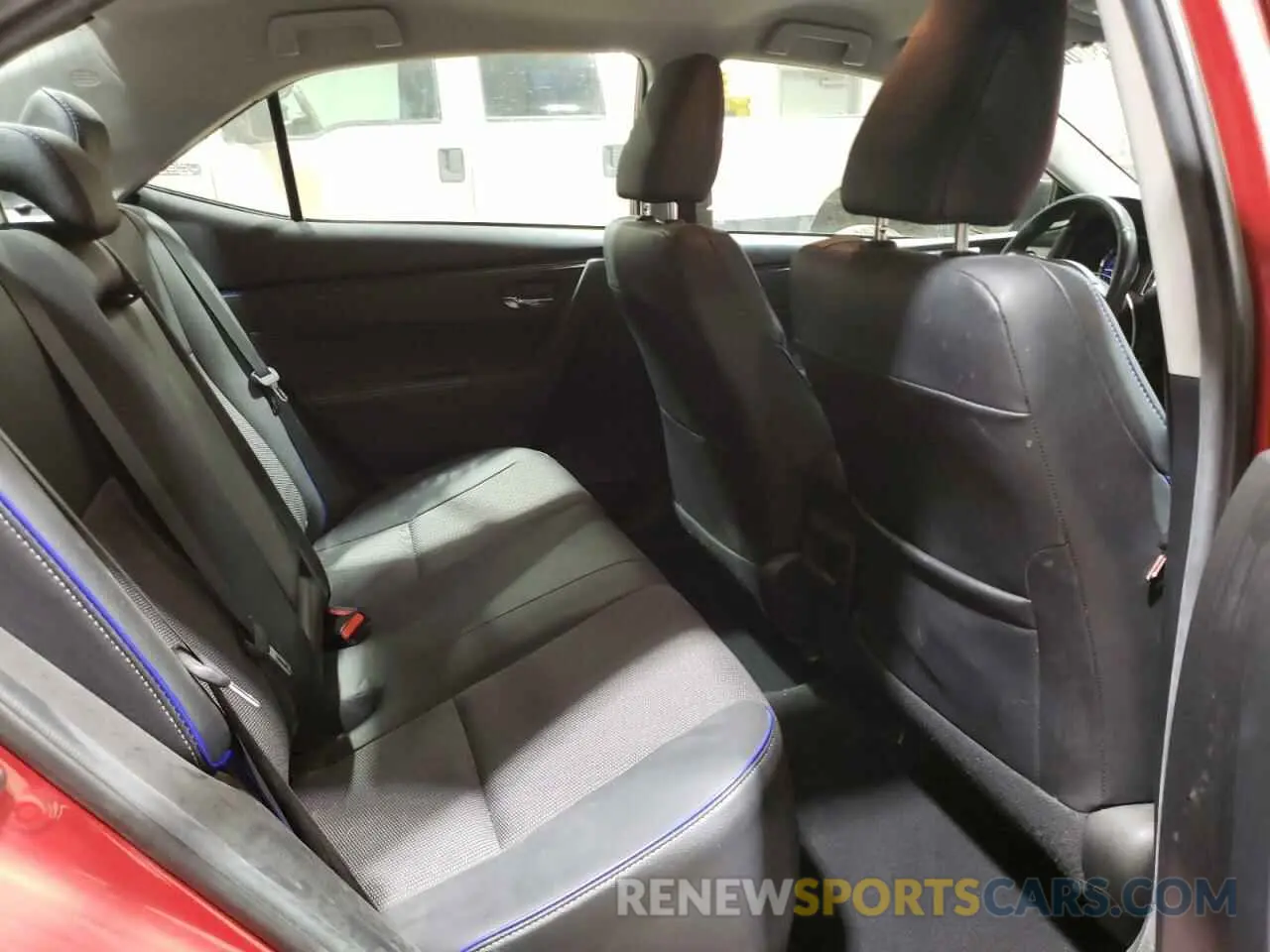 10 Photograph of a damaged car 2T1BURHEXKC162731 TOYOTA COROLLA 2019