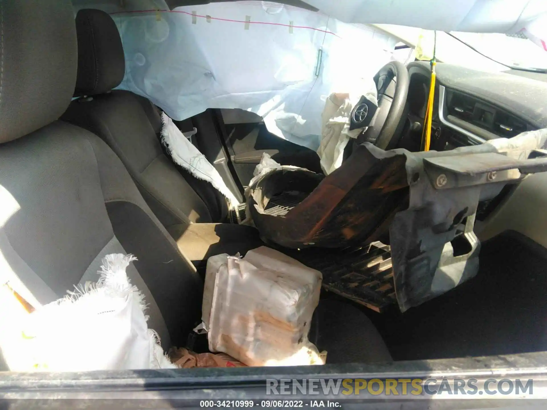 5 Photograph of a damaged car 2T1BURHEXKC176418 TOYOTA COROLLA 2019