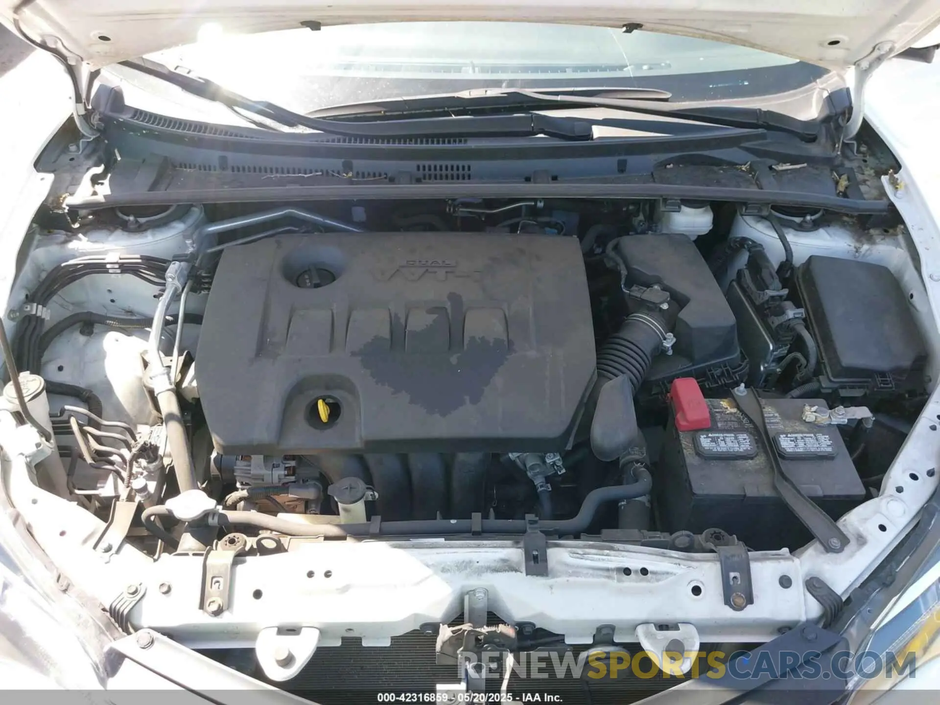 10 Photograph of a damaged car 2T1BURHEXKC177973 TOYOTA COROLLA 2019