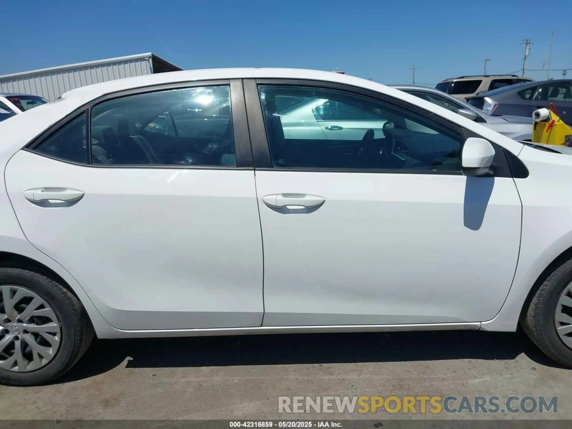 13 Photograph of a damaged car 2T1BURHEXKC177973 TOYOTA COROLLA 2019